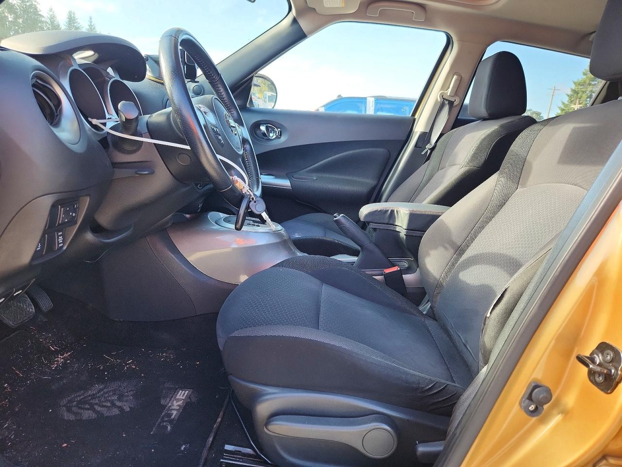 2013 Nissan Juke S Gold vin: JN8AF5MV7DT211856
