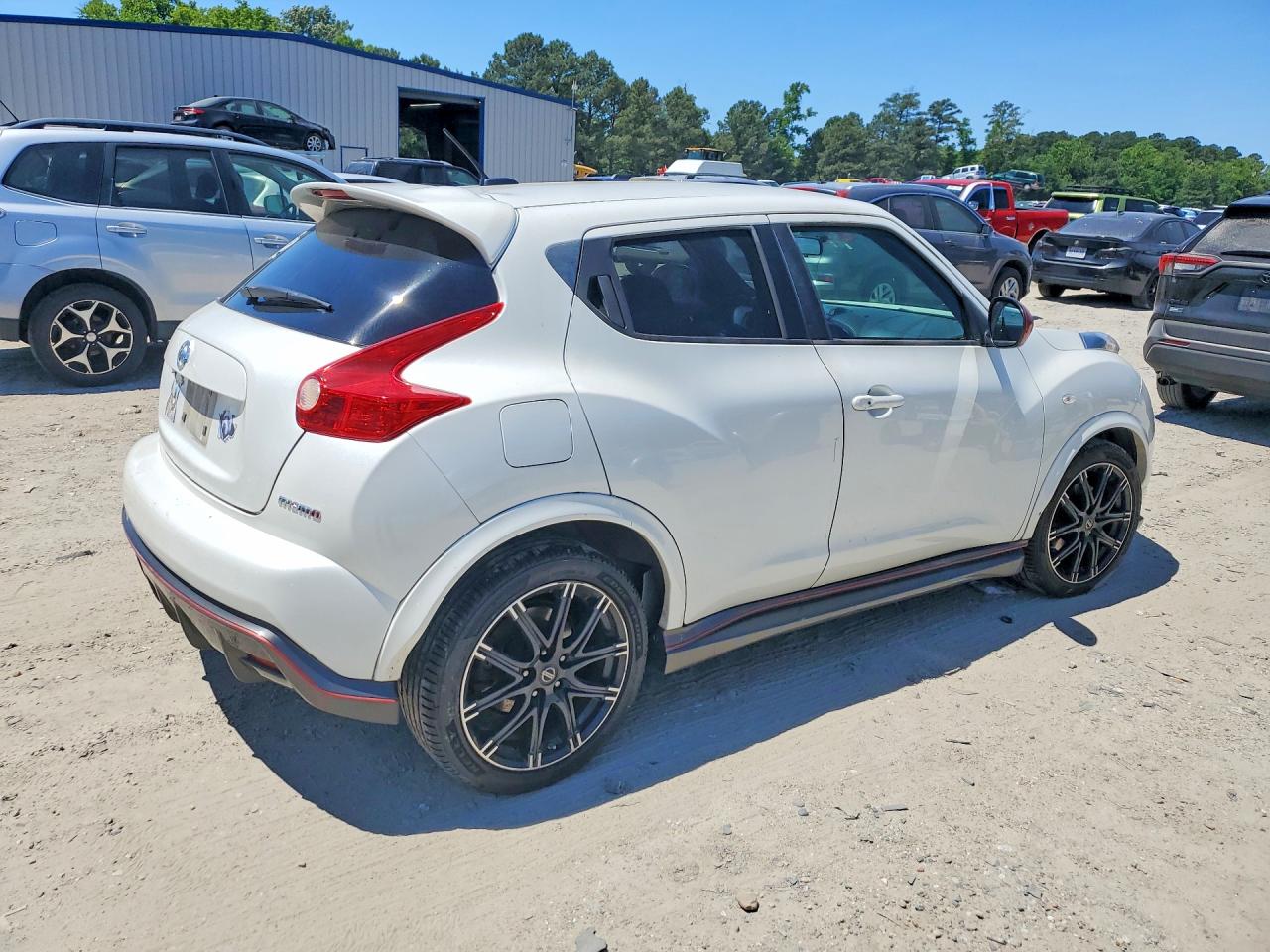 2013 Nissan Juke S White vin: JN8AF5MV7DT227135