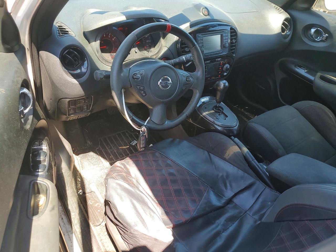2013 Nissan Juke S White vin: JN8AF5MV7DT227135