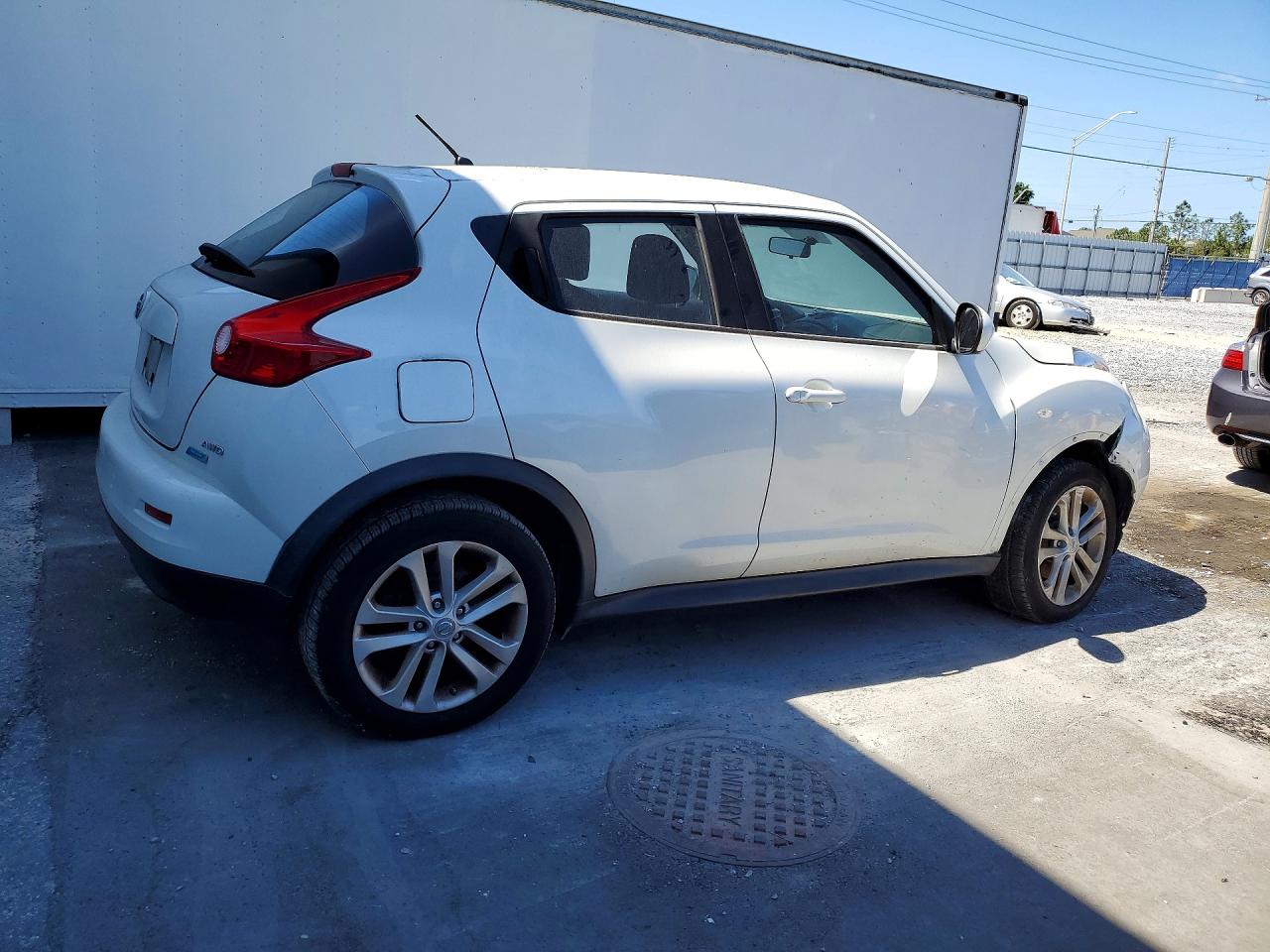 2013 Nissan Juke S/sv/sl White vin: JN8AF5MV7DT230410