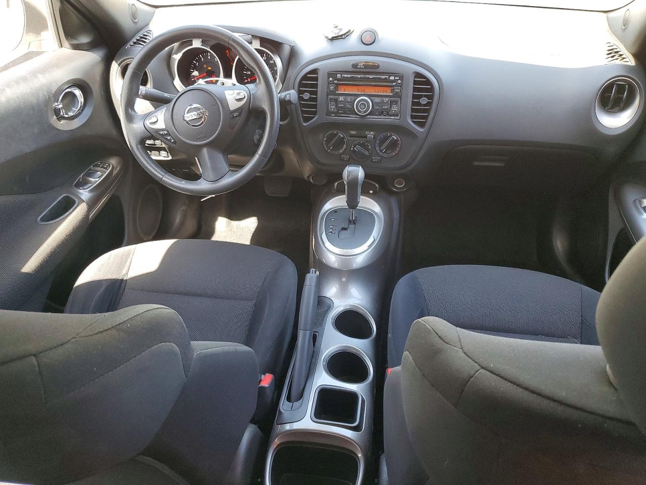 2013 Nissan Juke S/sv/sl White vin: JN8AF5MV7DT230410