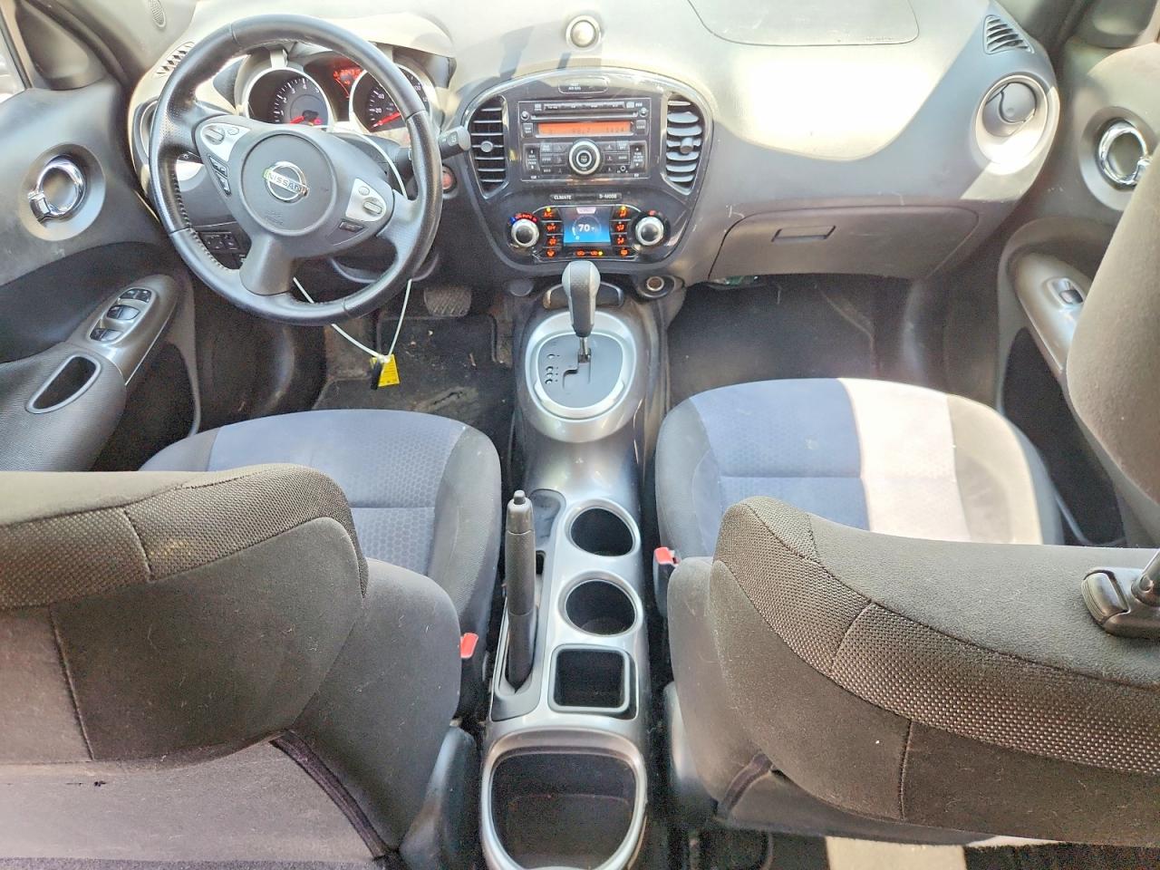 2014 Nissan Juke S Silver vin: JN8AF5MV7ET359250