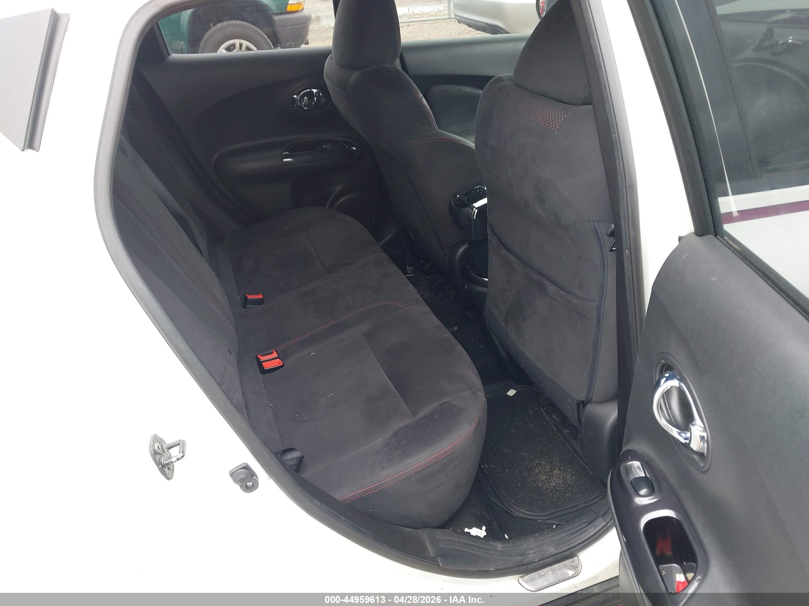 2014 Nissan Juke Nismo White vin: JN8AF5MV7ET365159