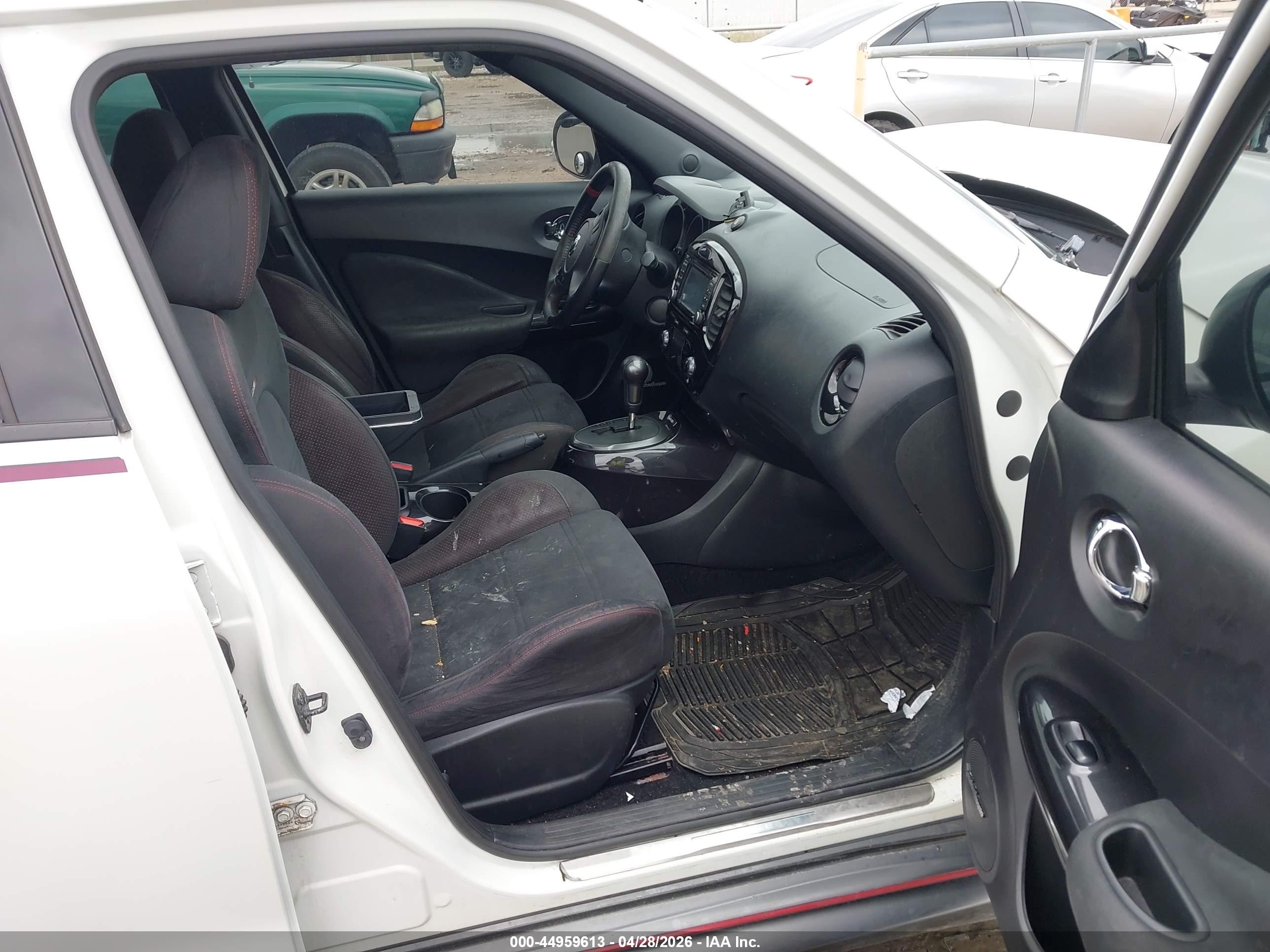 2014 Nissan Juke Nismo White vin: JN8AF5MV7ET365159