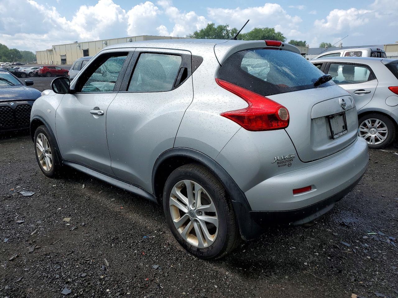 2014 Nissan Juke S Silver vin: JN8AF5MV7ET482532