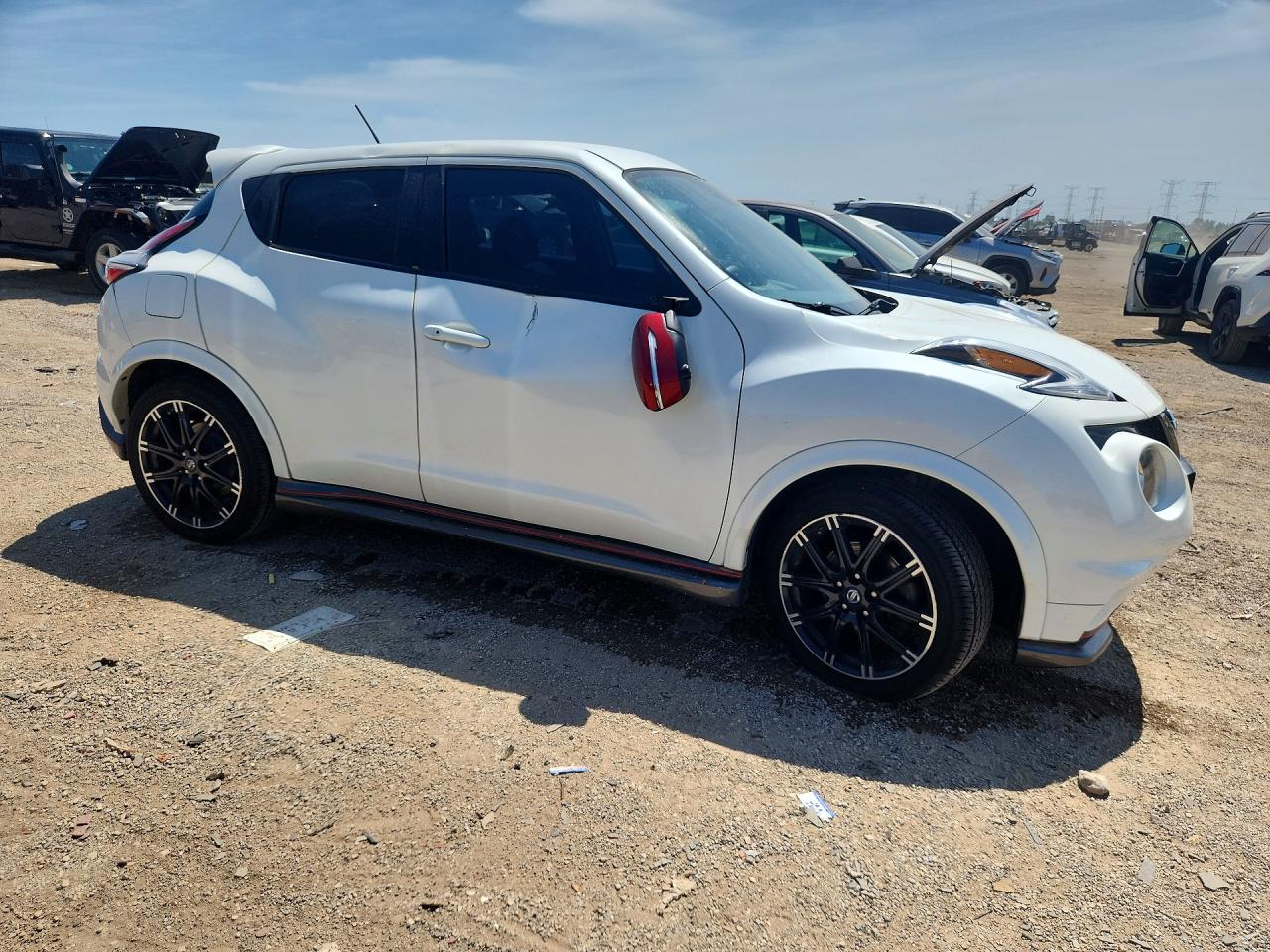2015 Nissan Juke S White vin: JN8AF5MV7FT563919