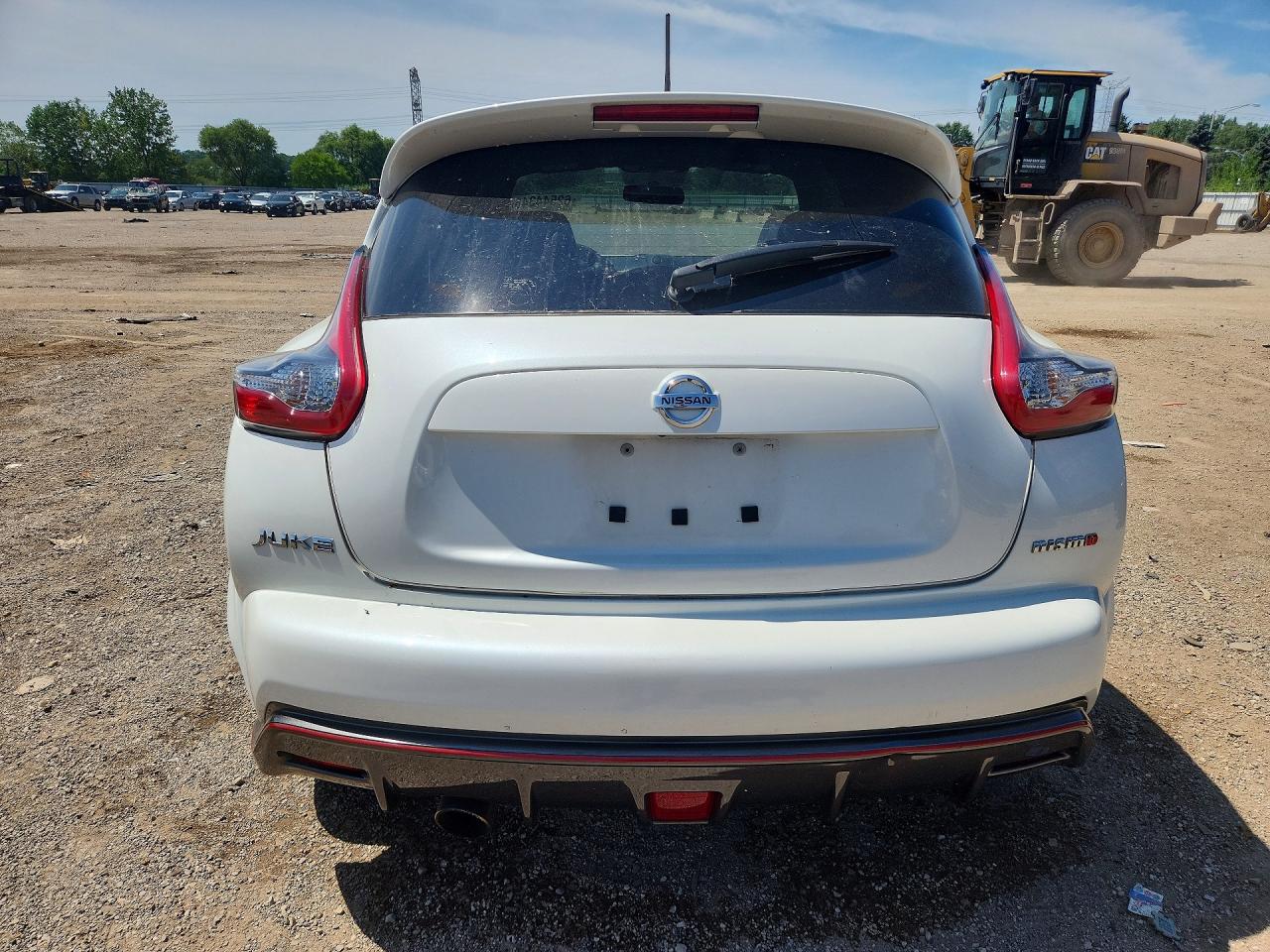 2015 Nissan Juke S White vin: JN8AF5MV7FT563919