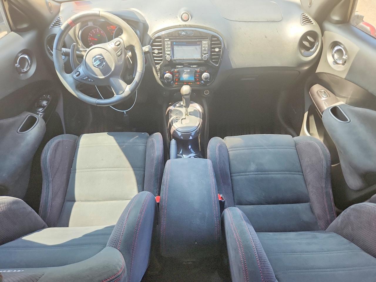 2015 Nissan Juke S White vin: JN8AF5MV7FT563919