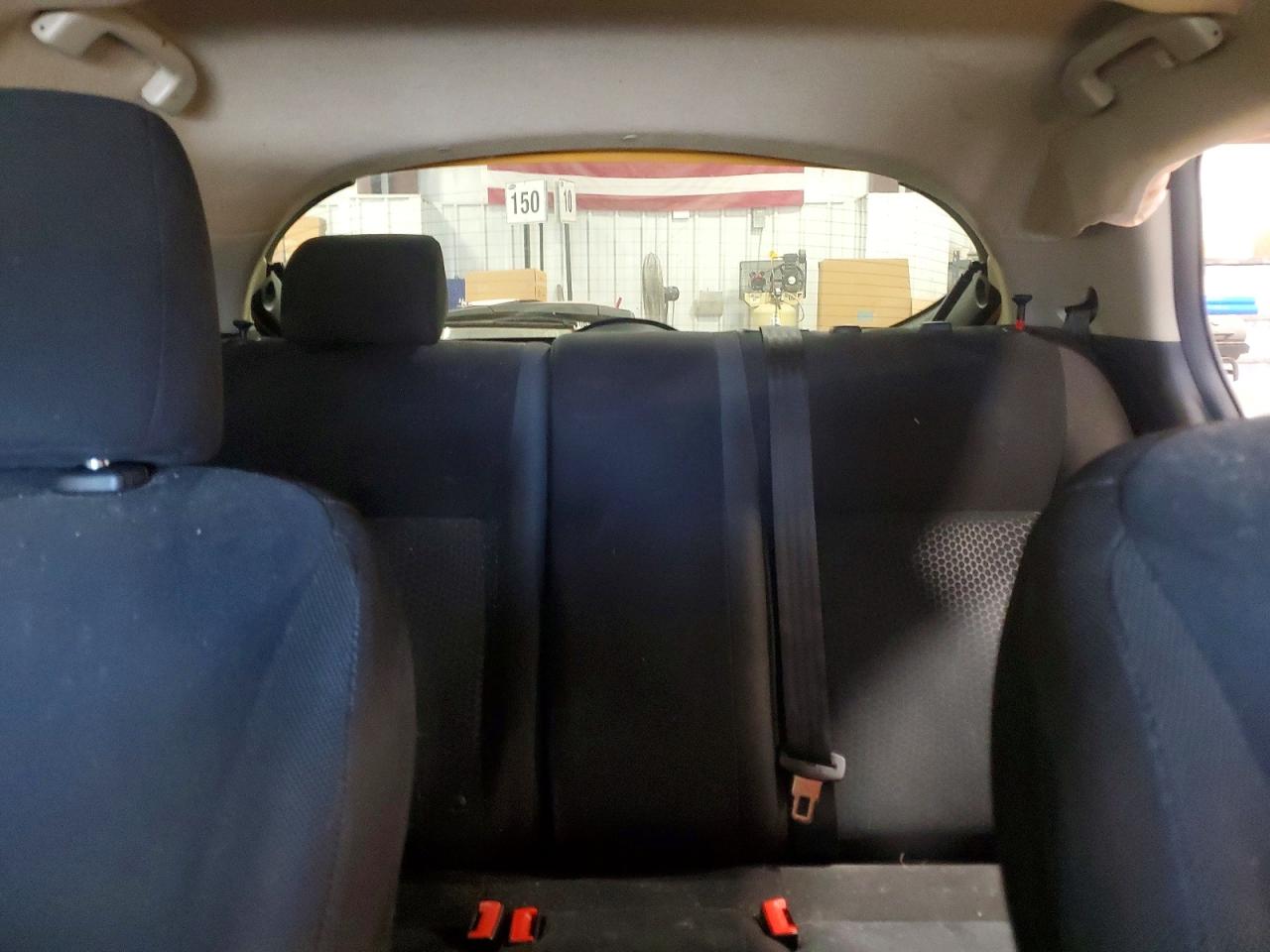 2015 Nissan Juke Sv Yellow vin: JN8AF5MV7FT564049