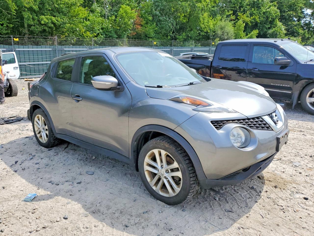2015 Nissan Juke S Gray vin: JN8AF5MV7FT564651