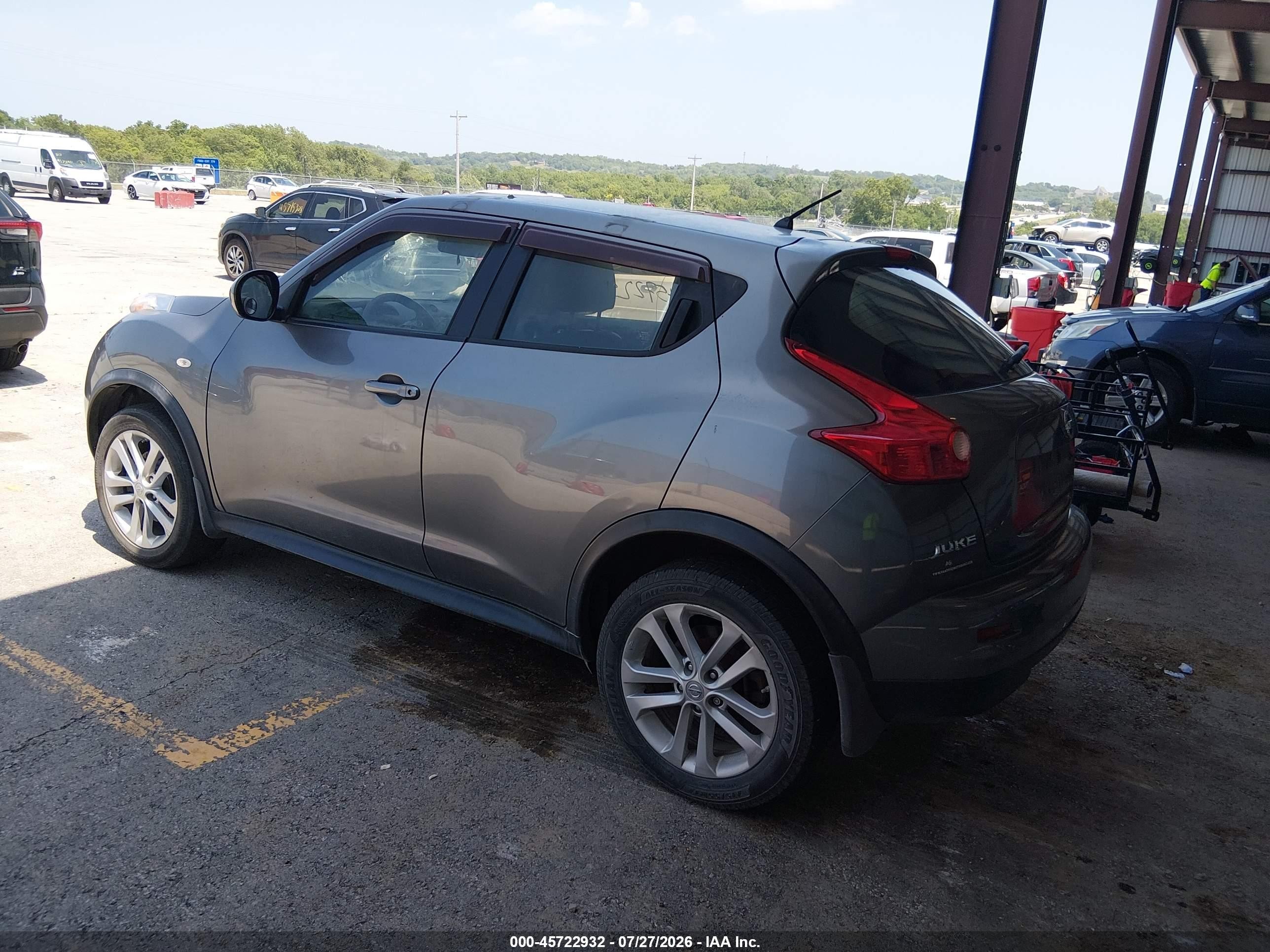 2011 Nissan Juke S Gray vin: JN8AF5MV8BT008133