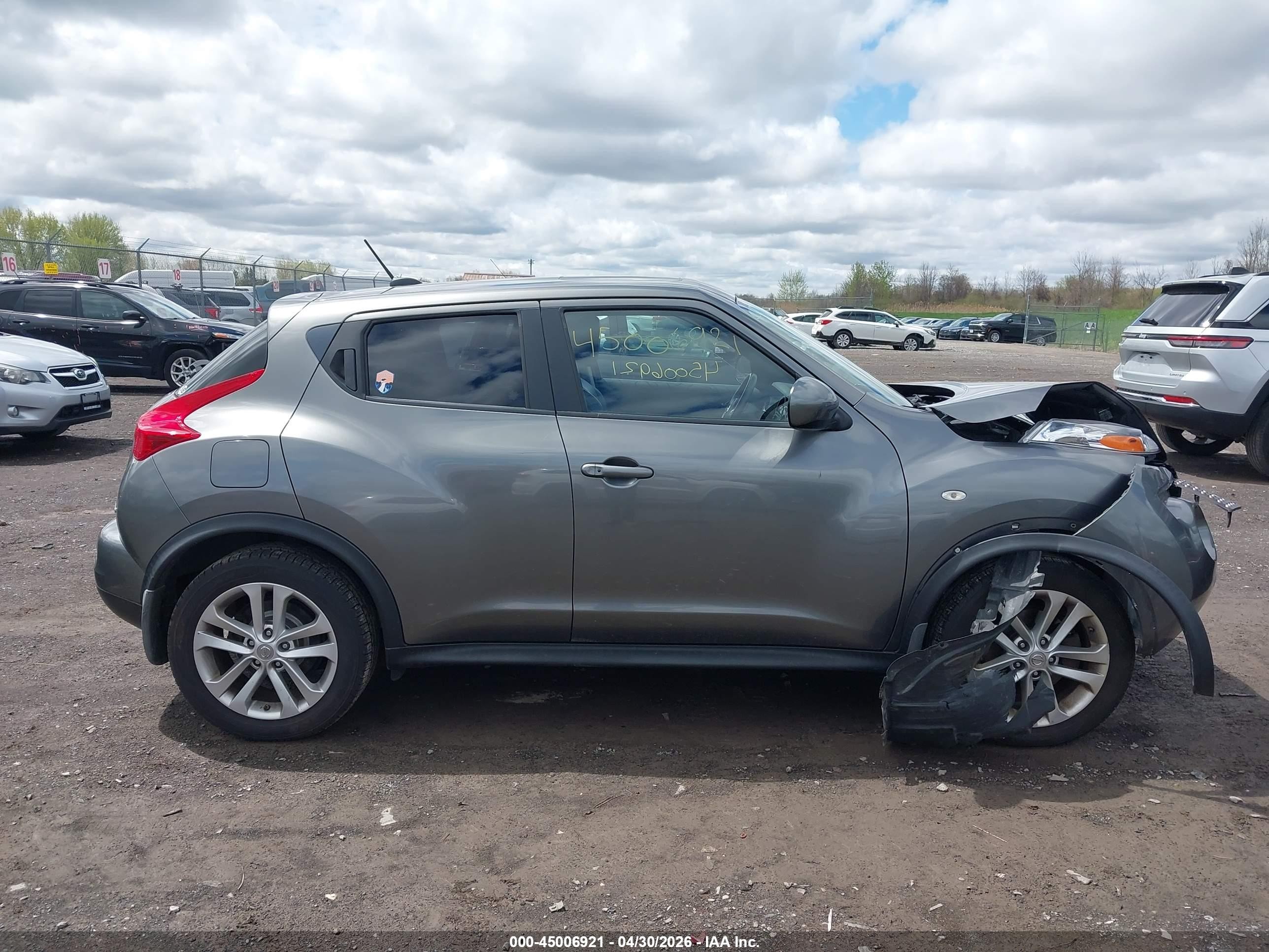 2011 Nissan Juke Sl Gray vin: JN8AF5MV8BT015339