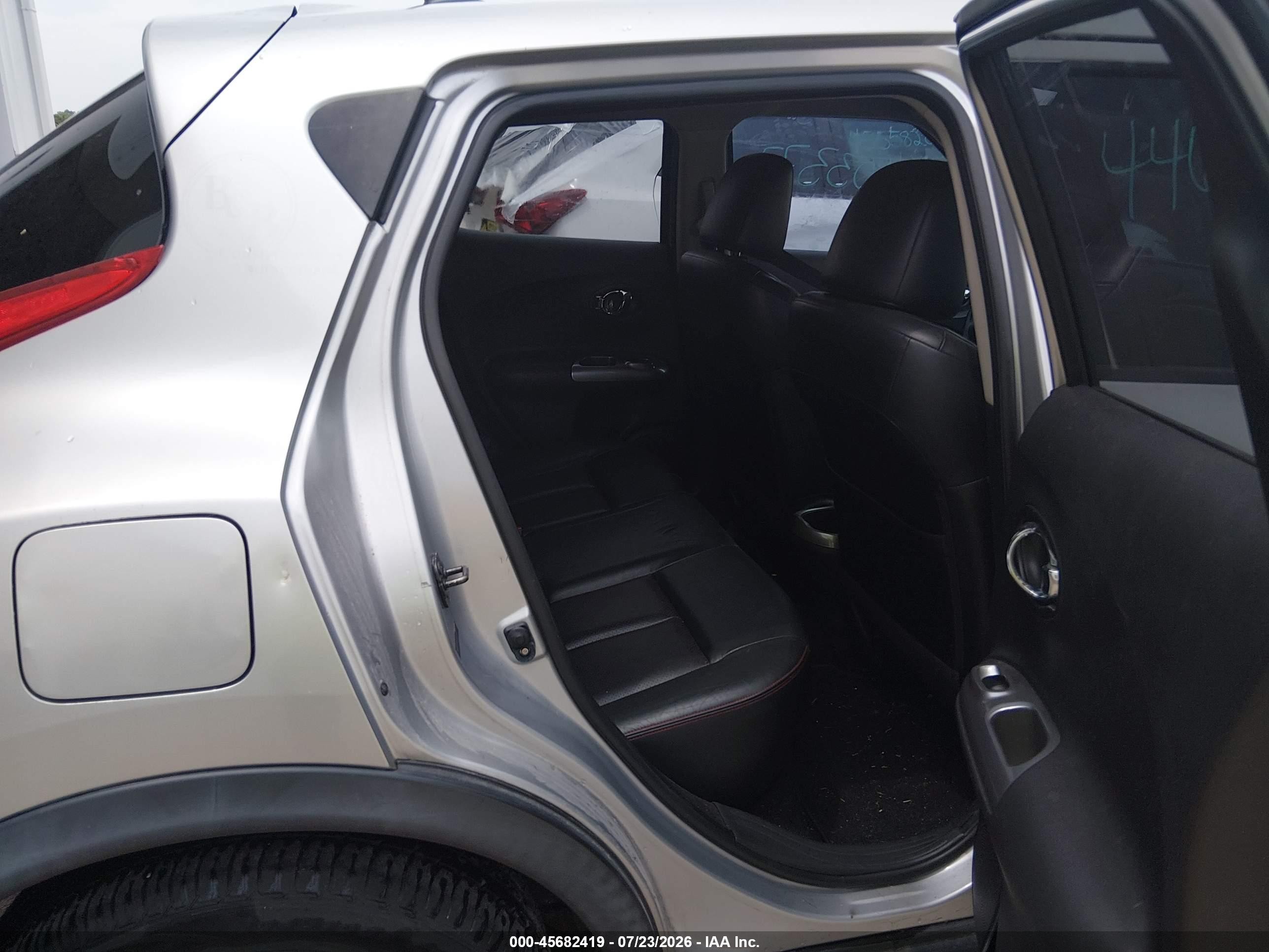 2011 Nissan Juke Sl Silver vin: JN8AF5MV8BT015955