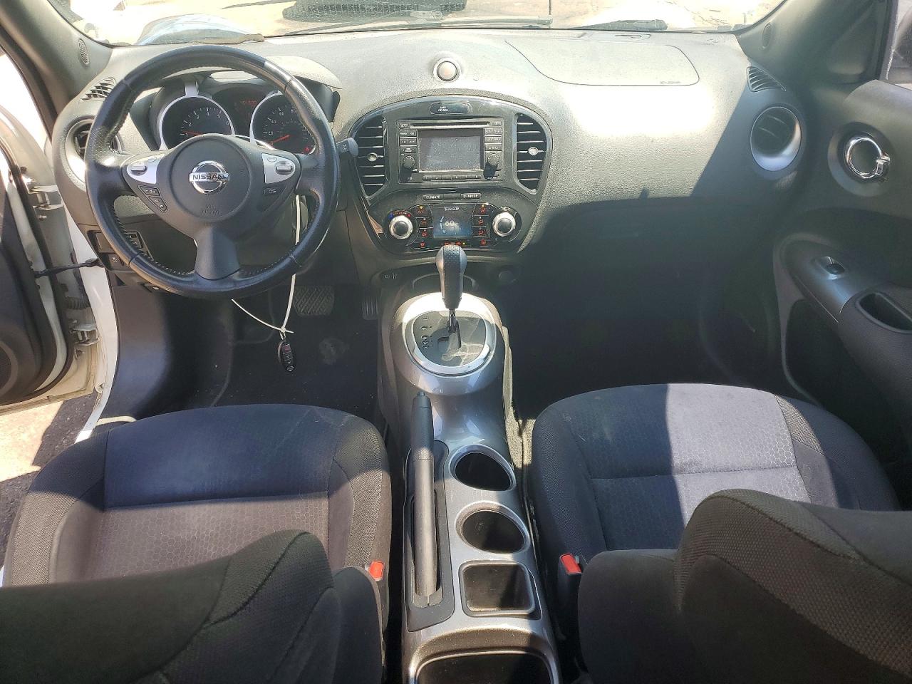 2013 Nissan Juke S White vin: JN8AF5MV8DT207587