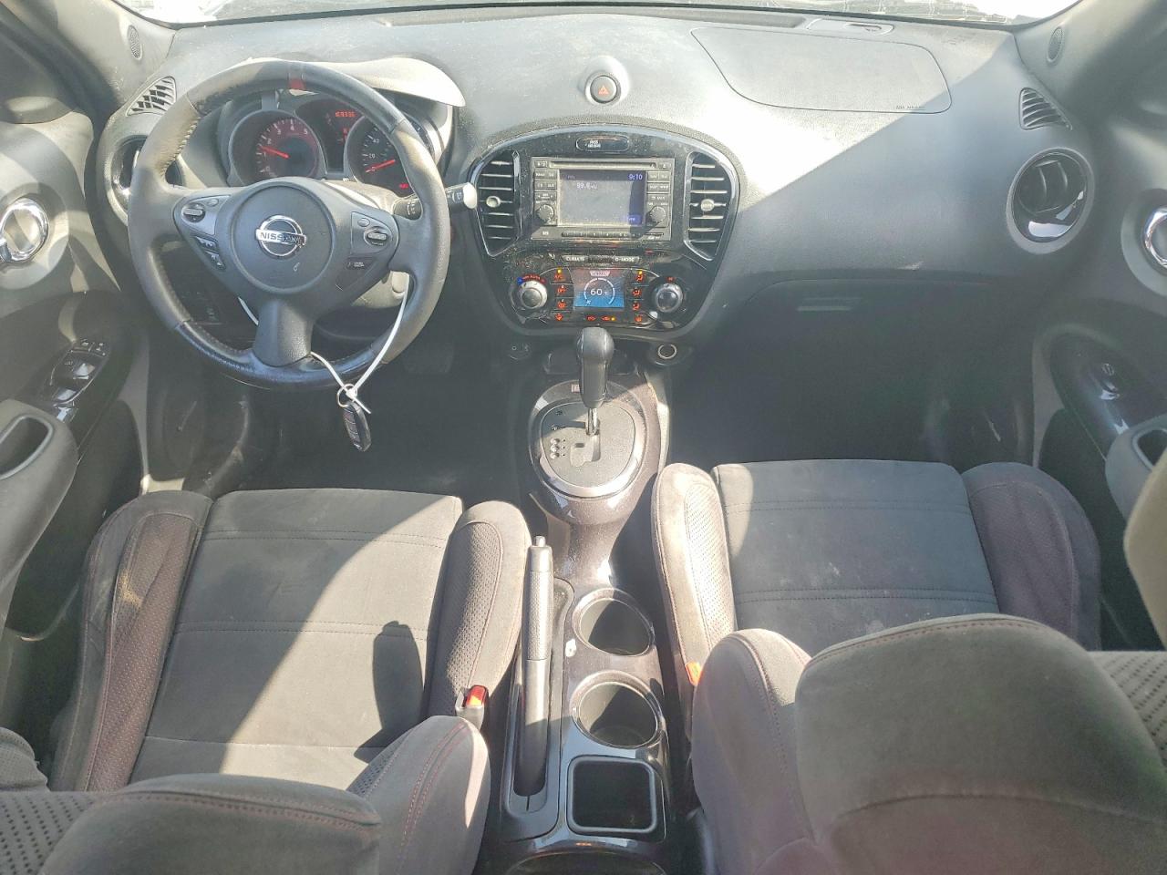 2013 Nissan Juke S White vin: JN8AF5MV8DT228407