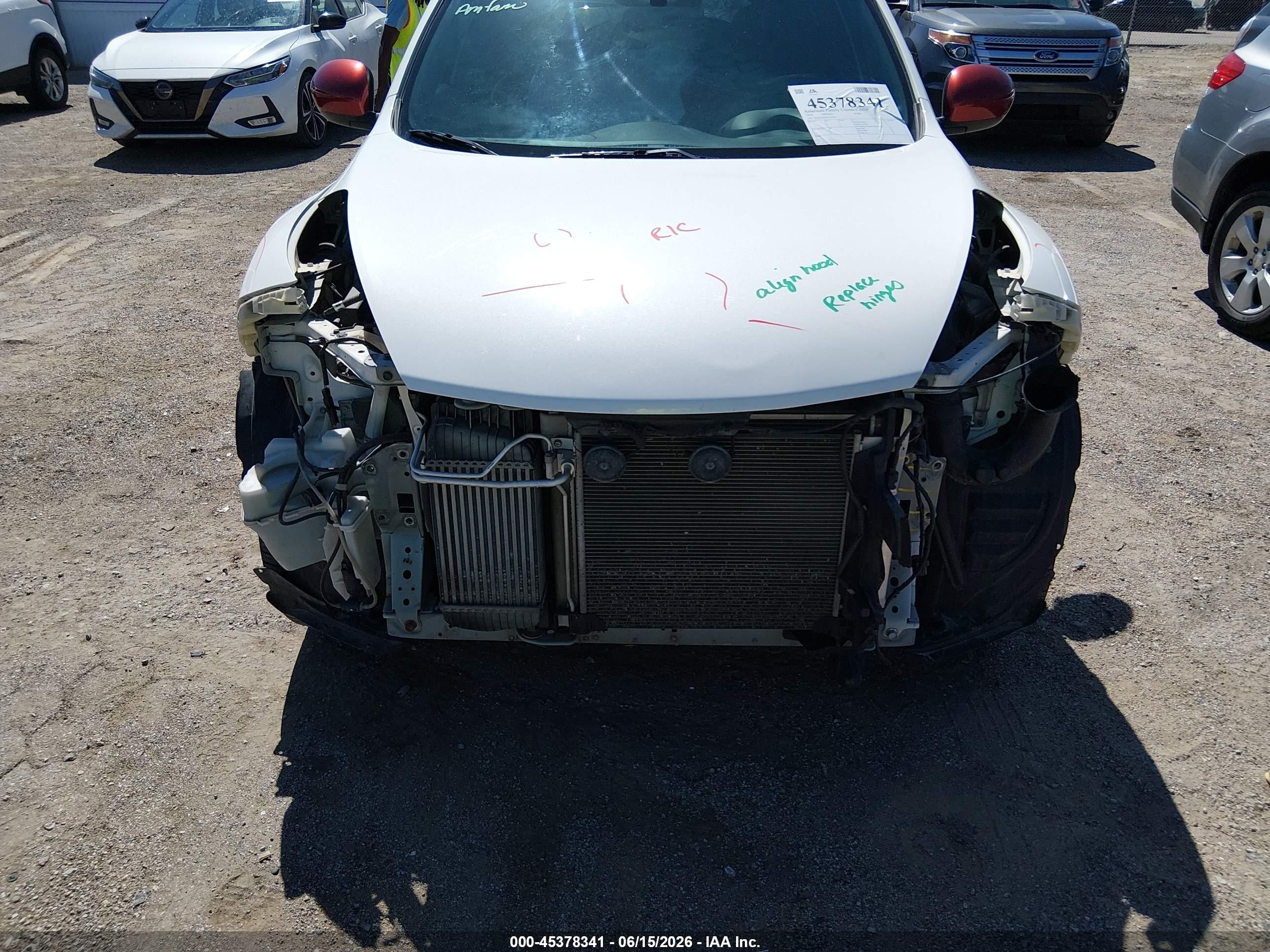 2014 Nissan Juke Nismo White vin: JN8AF5MV8ET364974