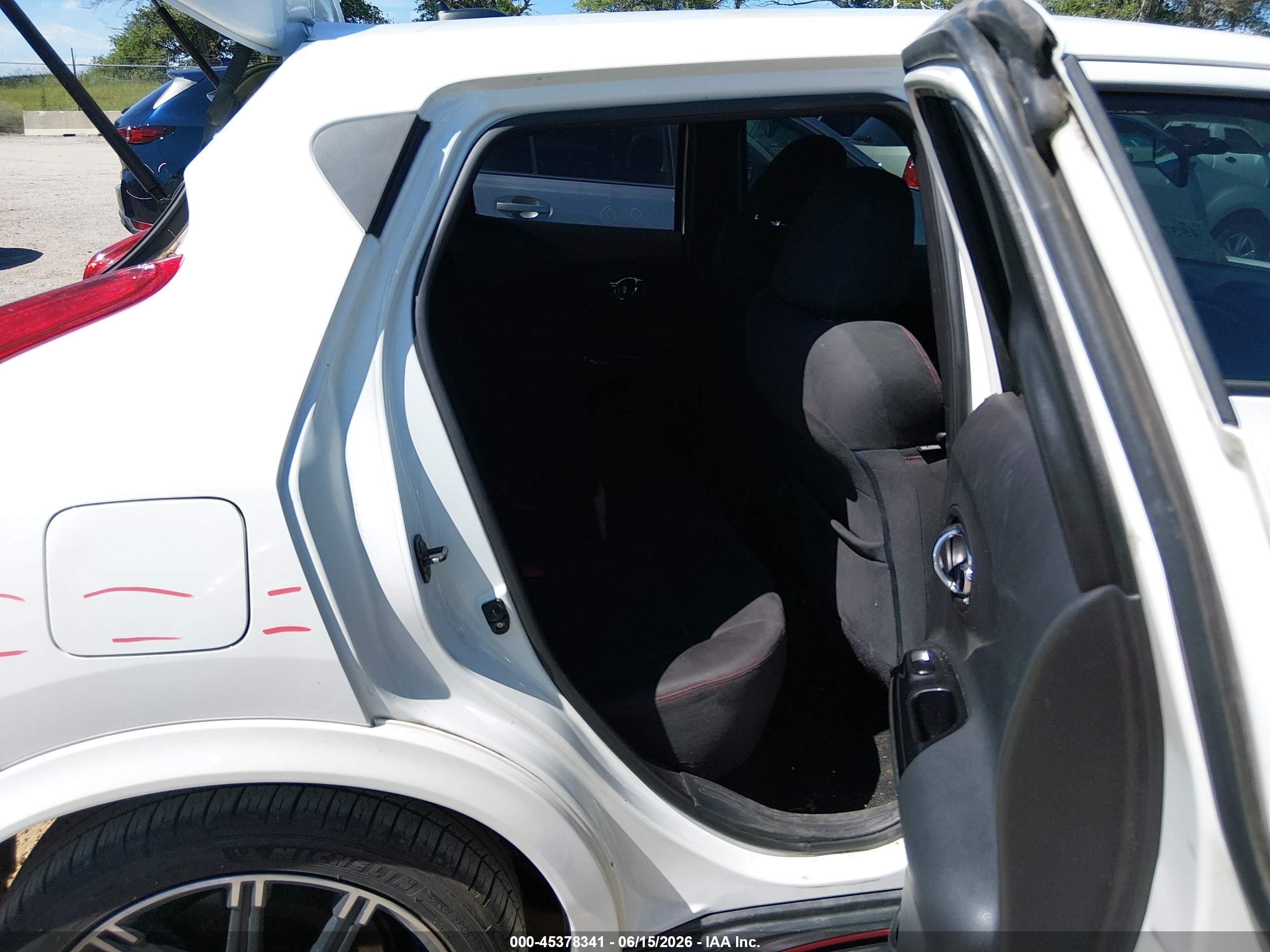 2014 Nissan Juke Nismo White vin: JN8AF5MV8ET364974