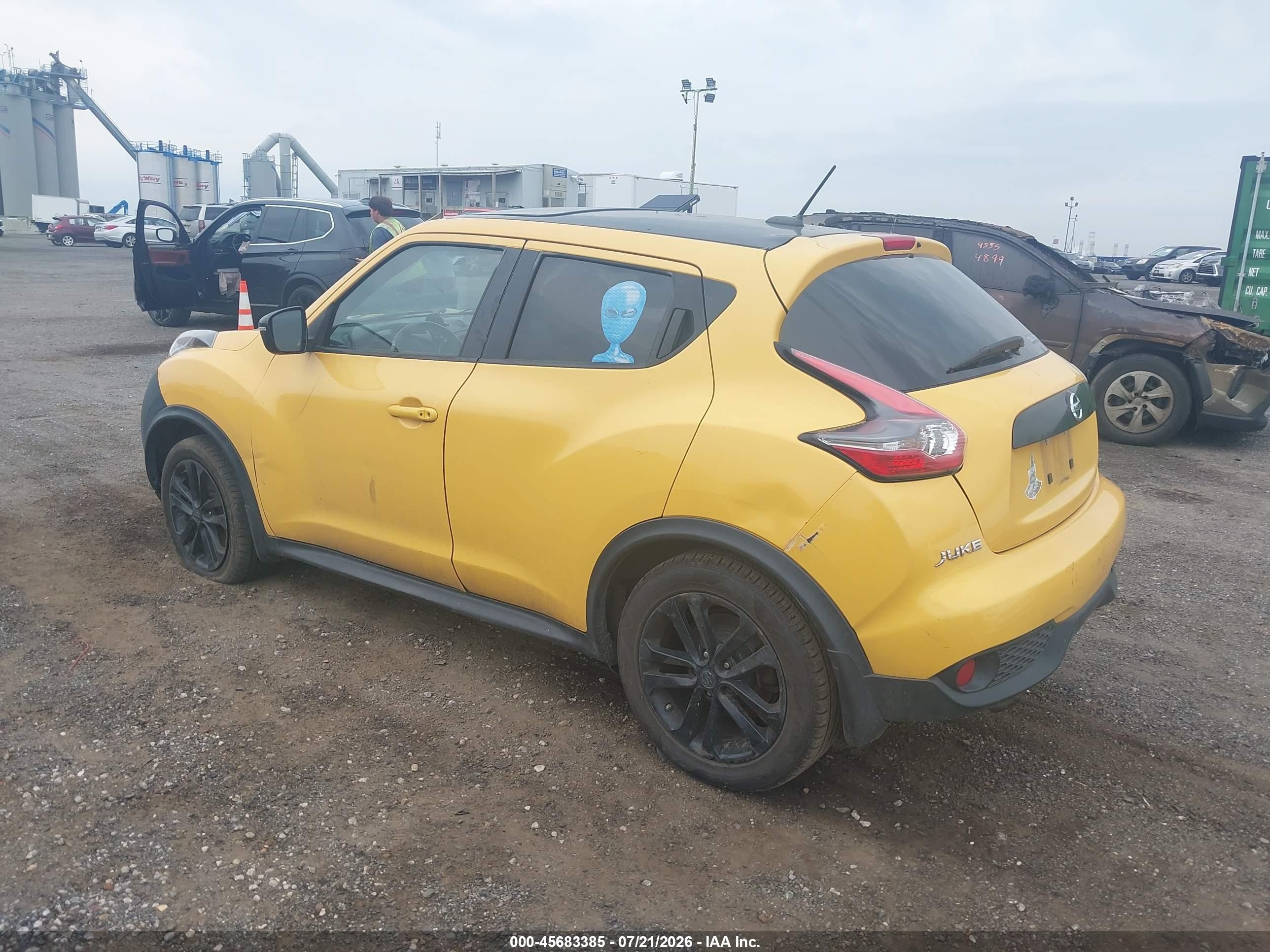 2015 Nissan Juke Sv Yellow vin: JN8AF5MV8FT555165