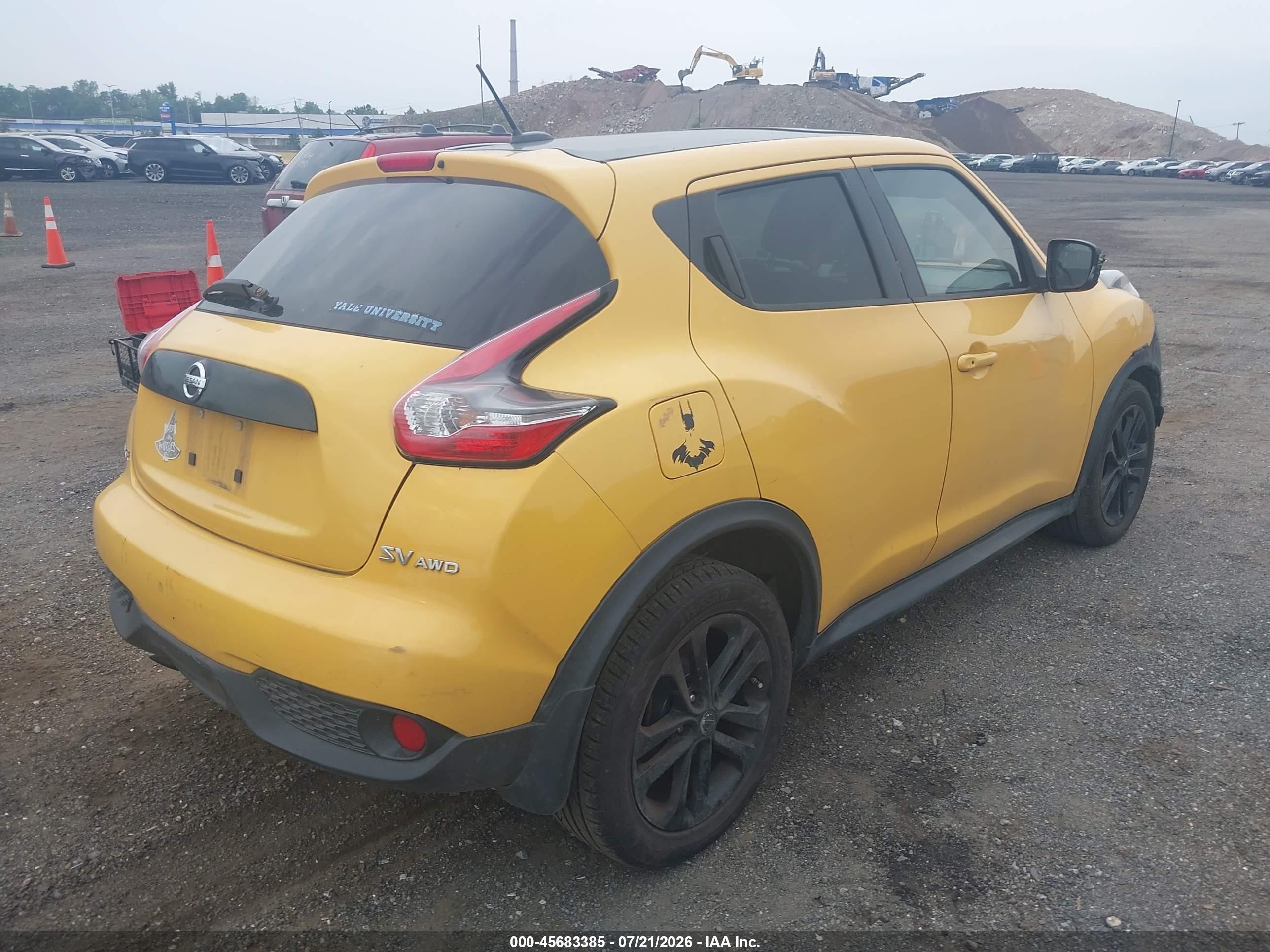 2015 Nissan Juke Sv Yellow vin: JN8AF5MV8FT555165