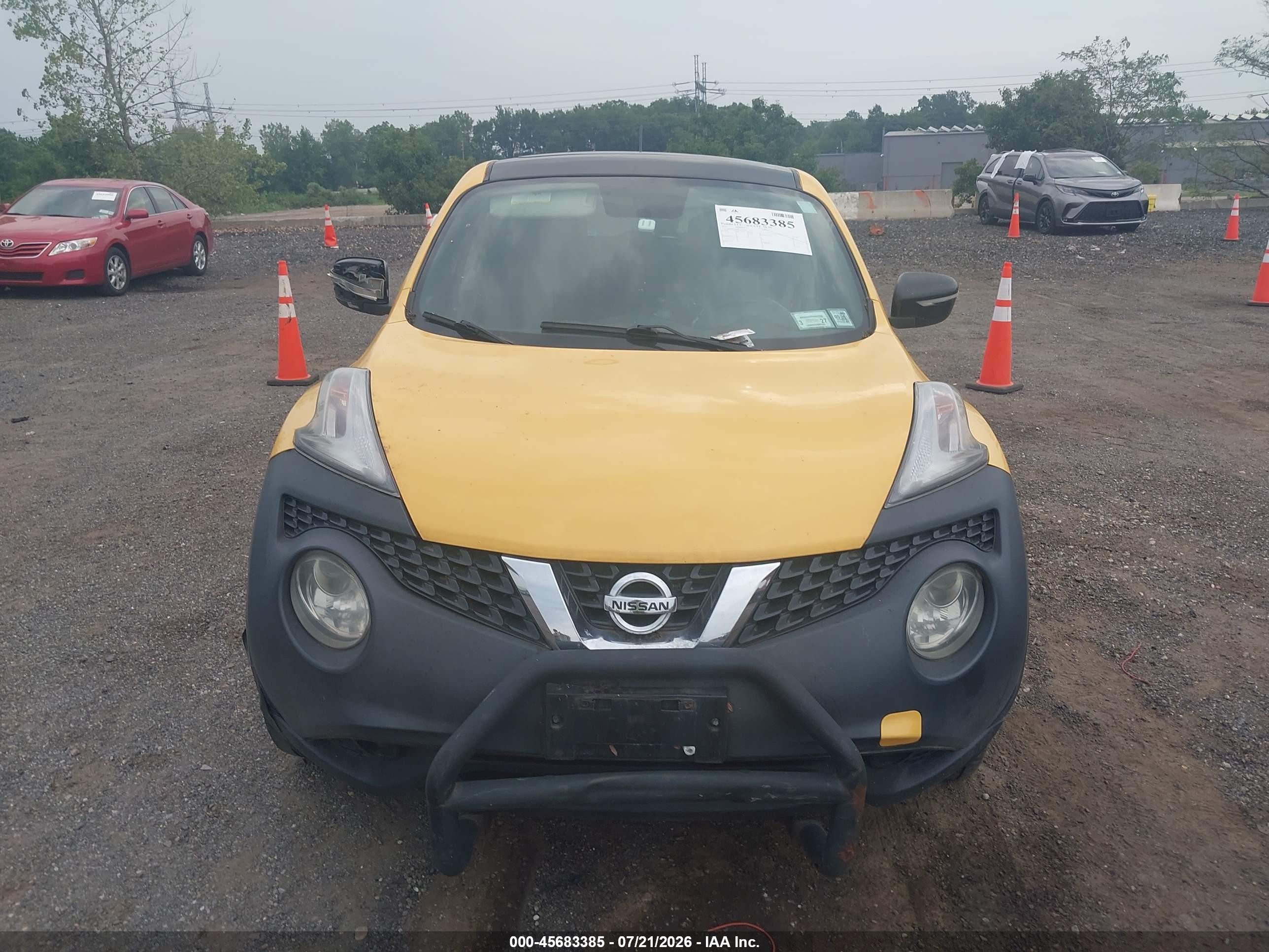 2015 Nissan Juke Sv Yellow vin: JN8AF5MV8FT555165