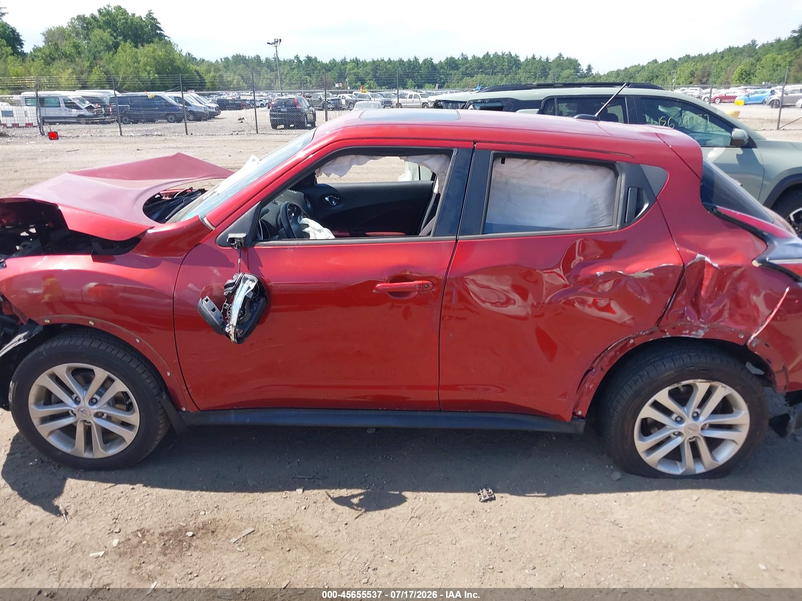 2015 Nissan Juke Sv Red vin: JN8AF5MV8FT557014