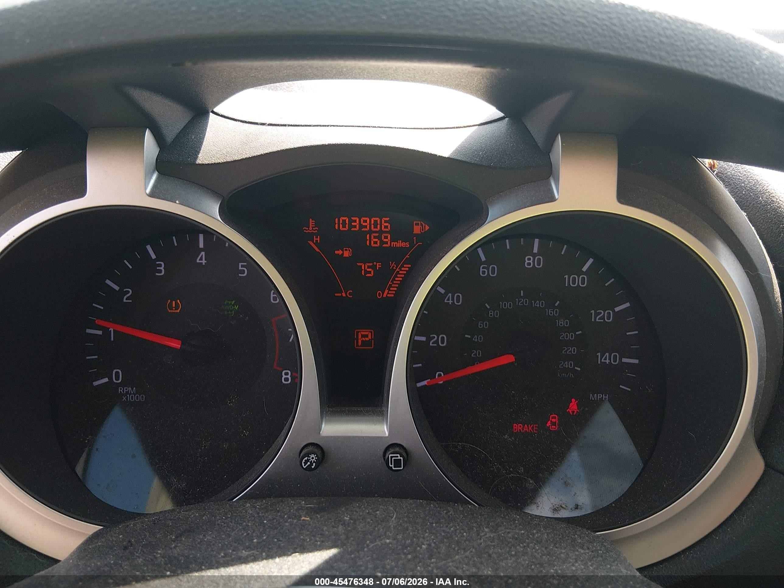 2015 Nissan Juke Sv Yellow vin: JN8AF5MV8FT559927