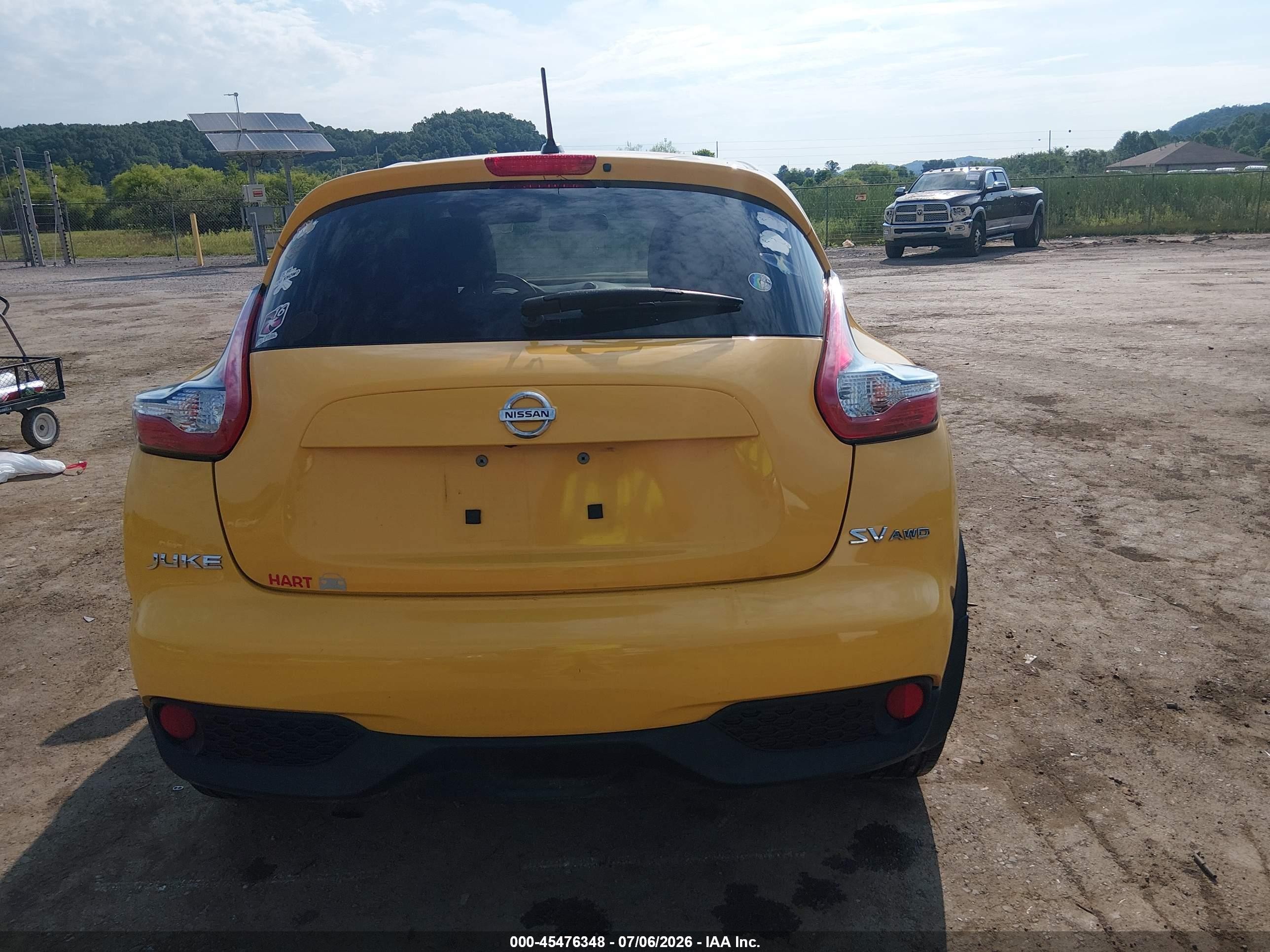 2015 Nissan Juke Sv Yellow vin: JN8AF5MV8FT559927