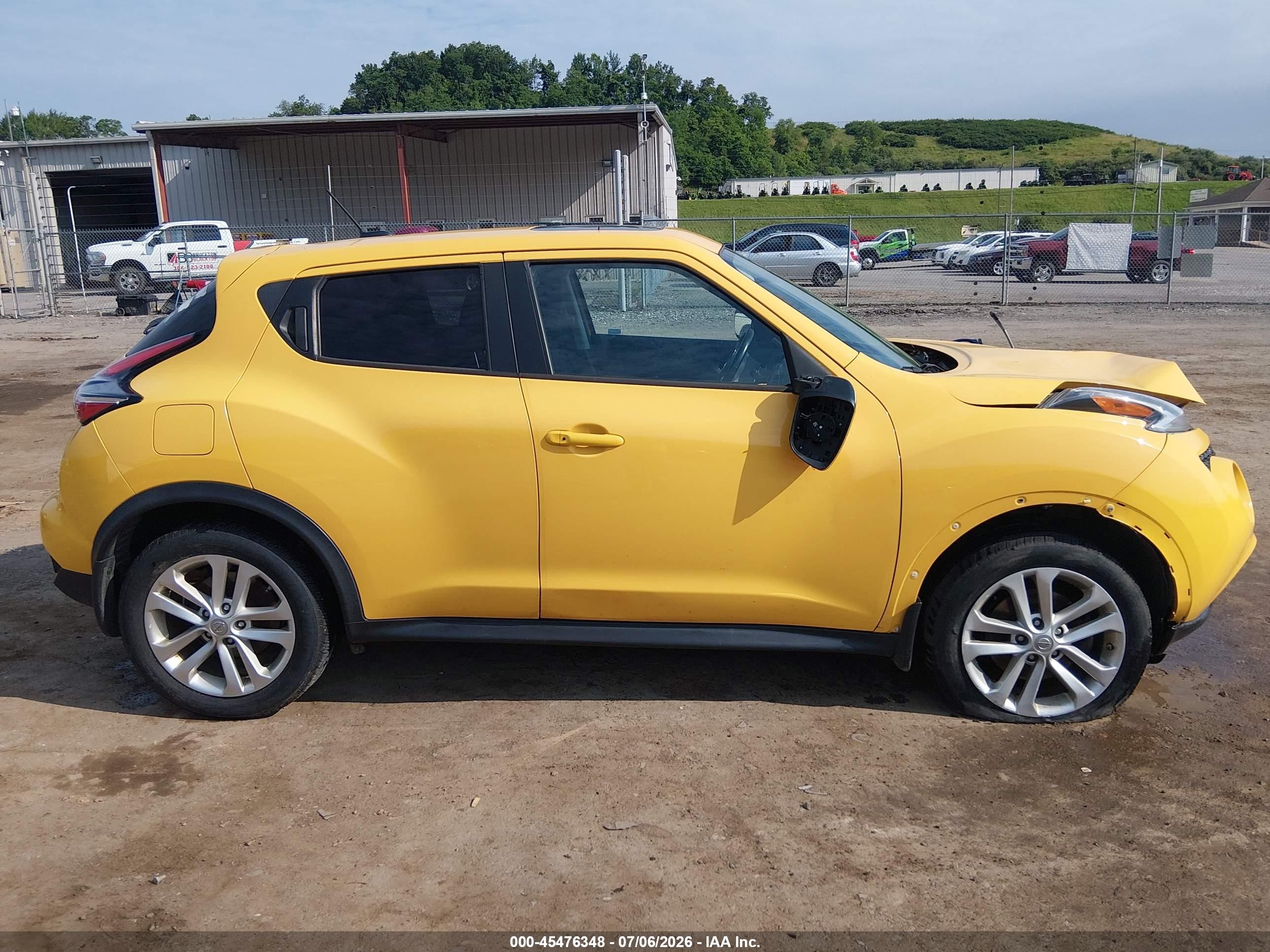 2015 Nissan Juke Sv Yellow vin: JN8AF5MV8FT559927