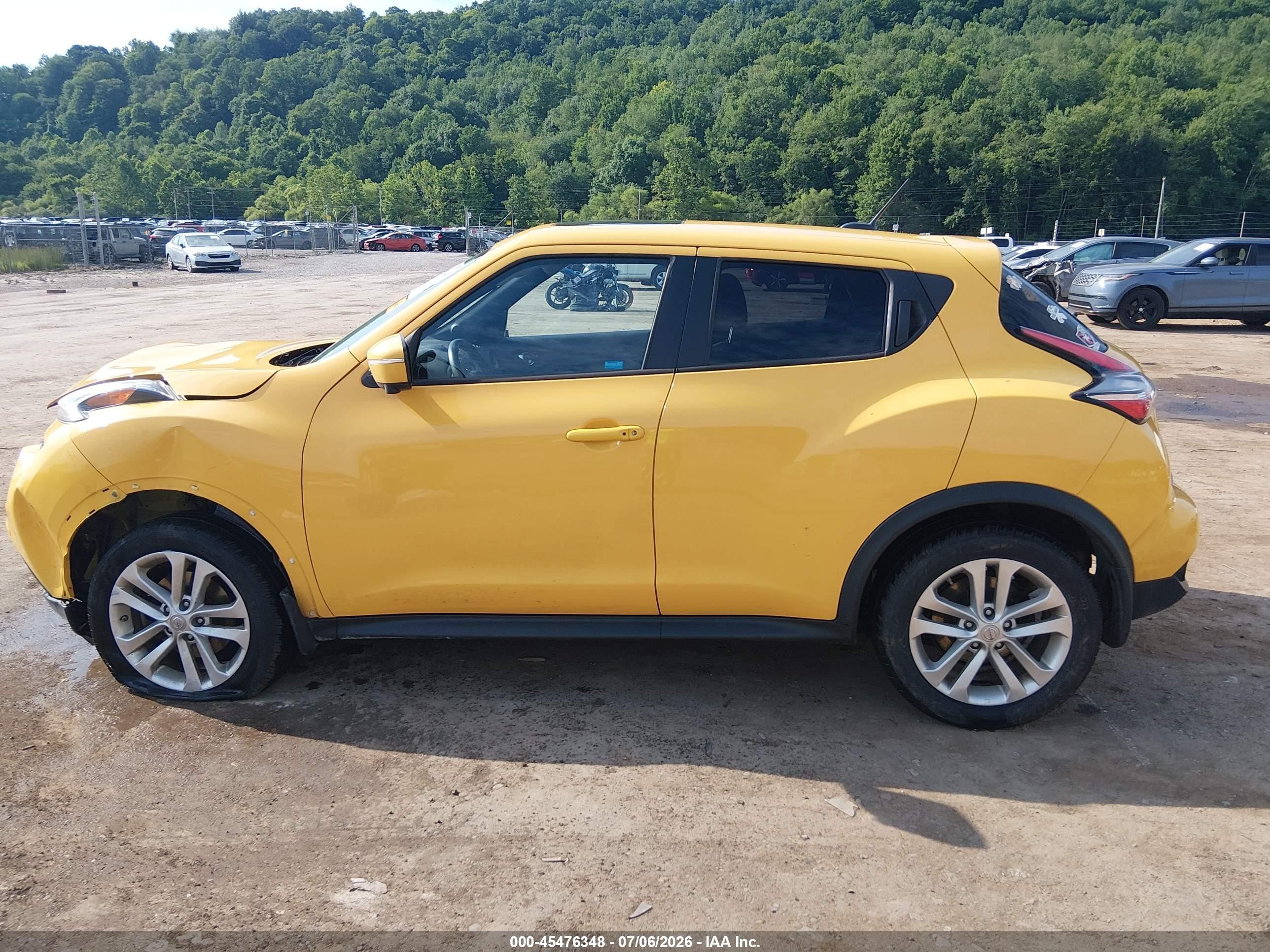 2015 Nissan Juke Sv Yellow vin: JN8AF5MV8FT559927