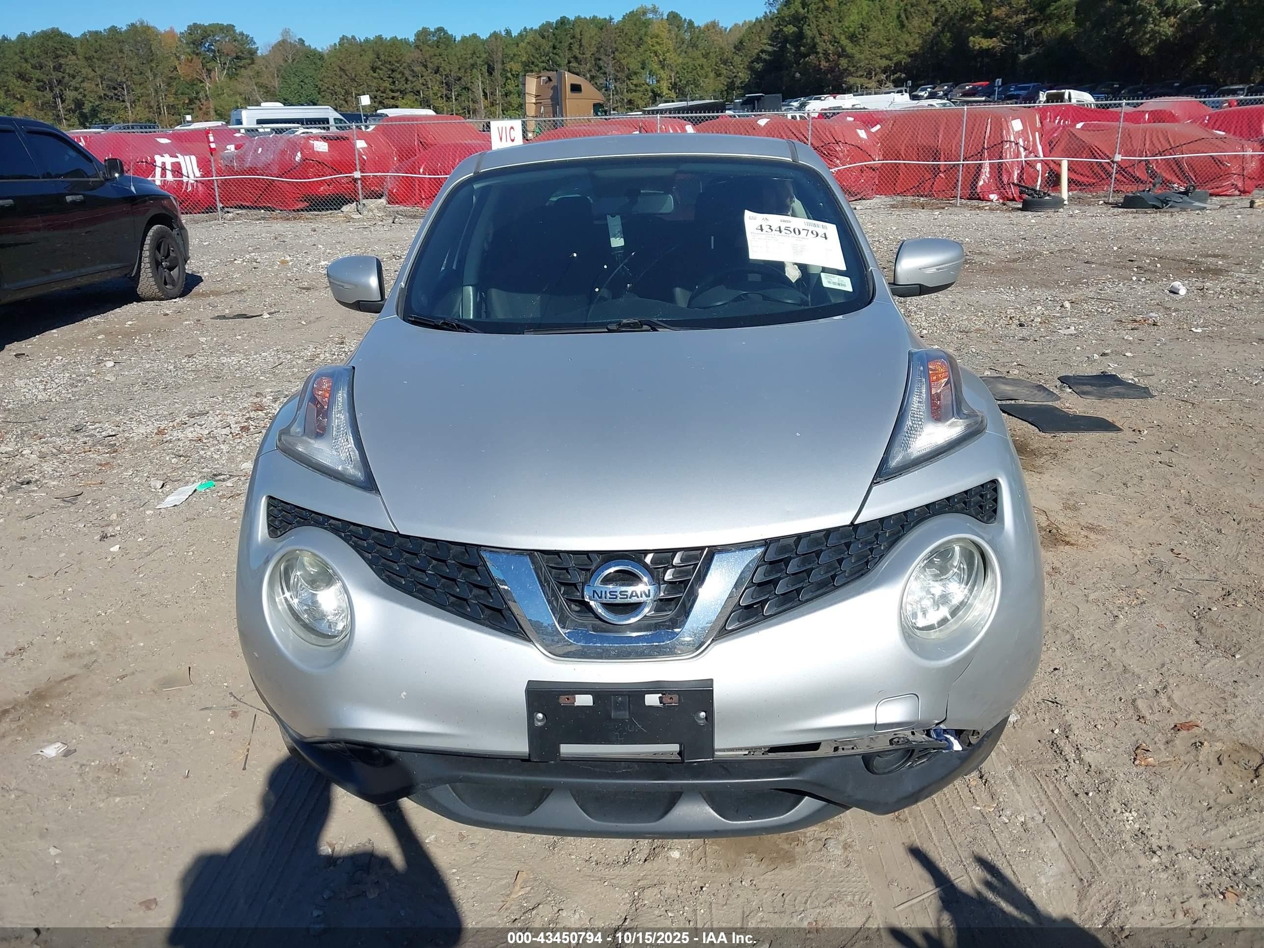 2017 Nissan Juke Sv Silver vin: JN8AF5MV8HT752694