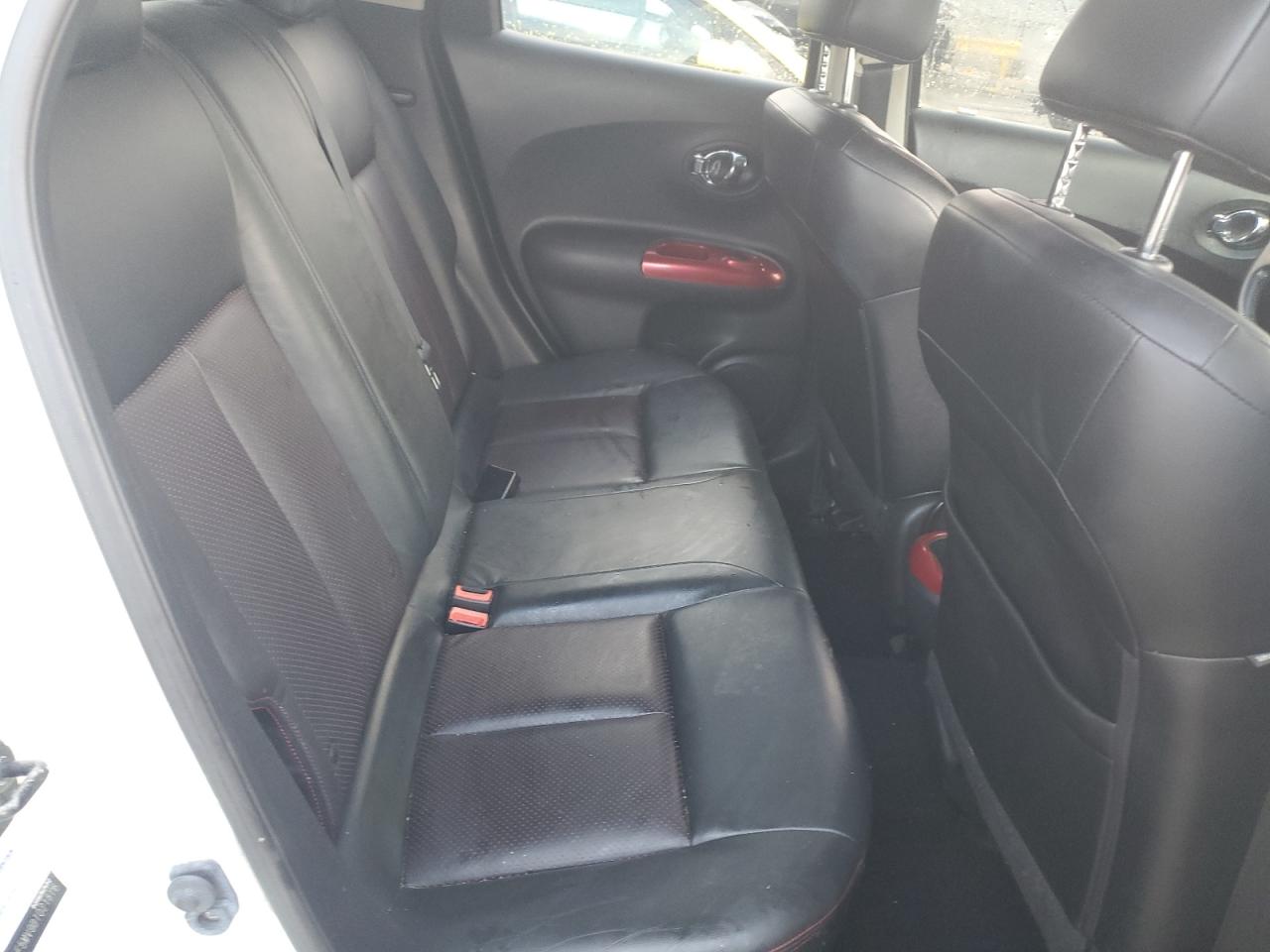 2011 Nissan Juke S Белый vin: JN8AF5MV9BT021876