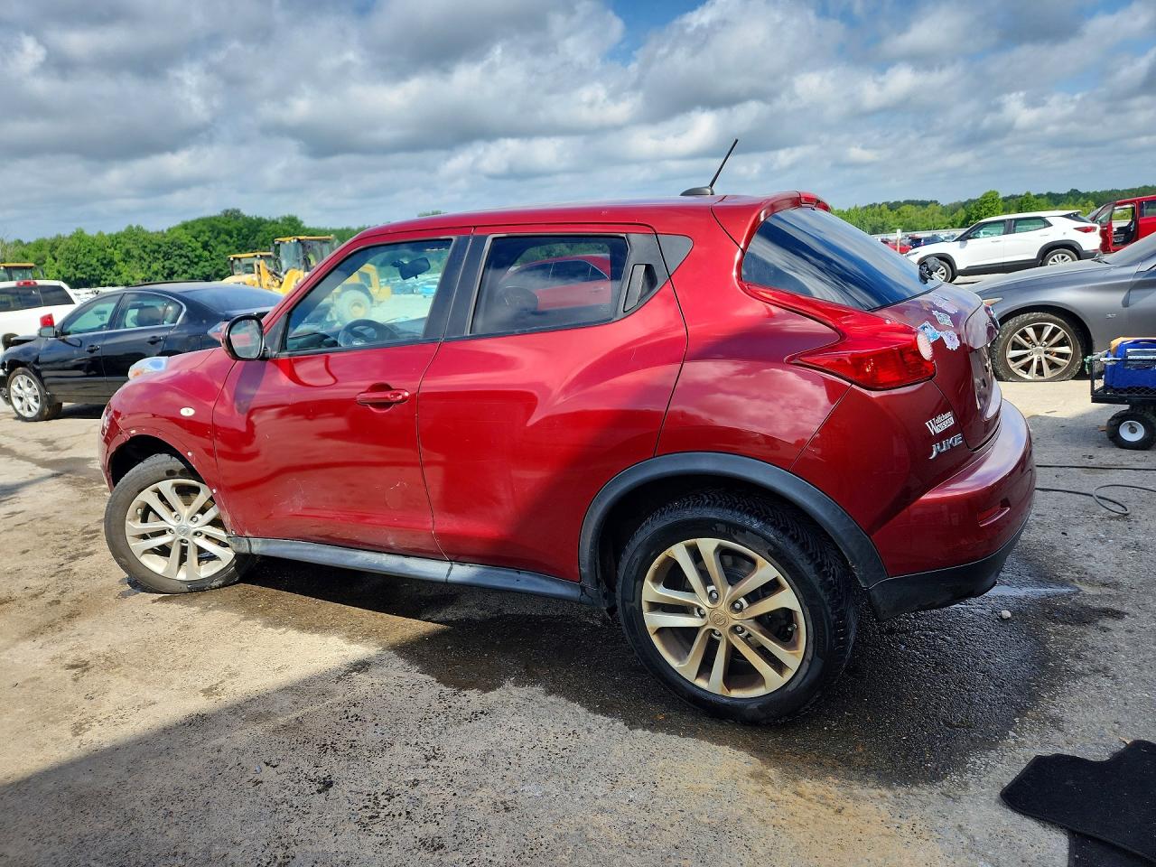 2012 Nissan Juke S Красный vin: JN8AF5MV9CT105293