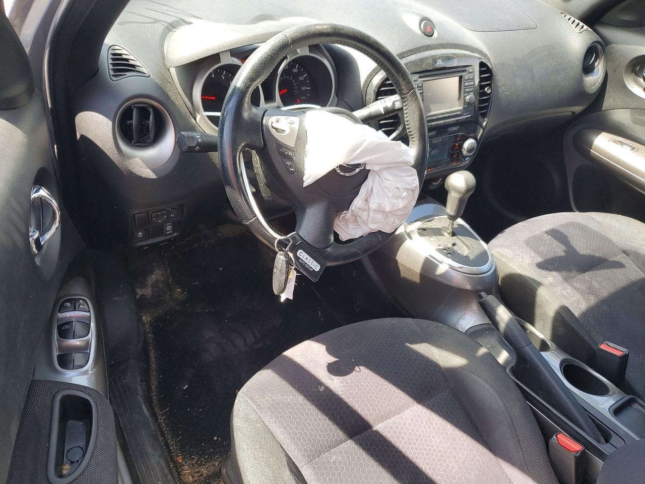 2012 Nissan Juke S Серебряный vin: JN8AF5MV9CT109926