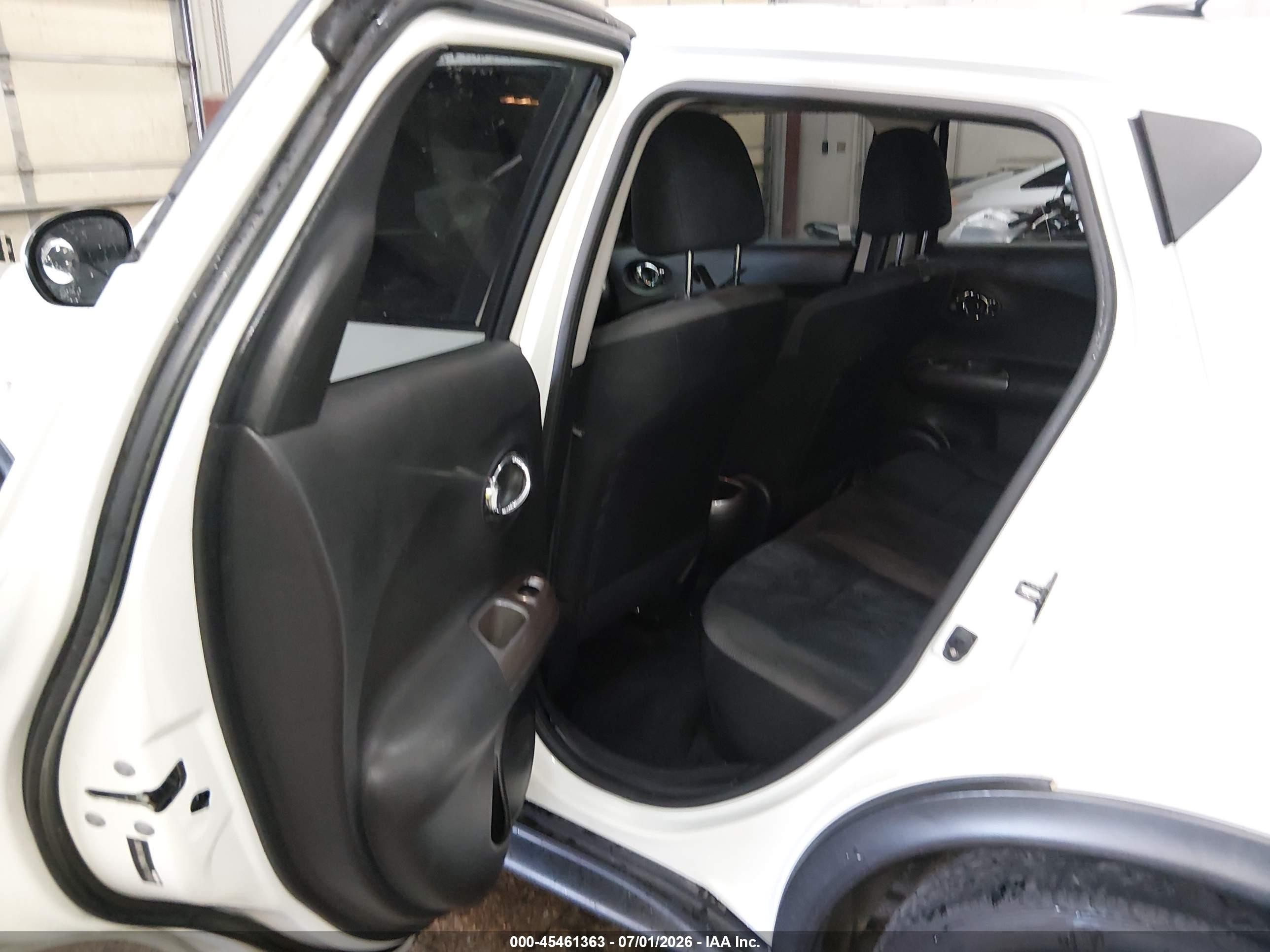 2012 Nissan Juke Sv Белый vin: JN8AF5MV9CT118108