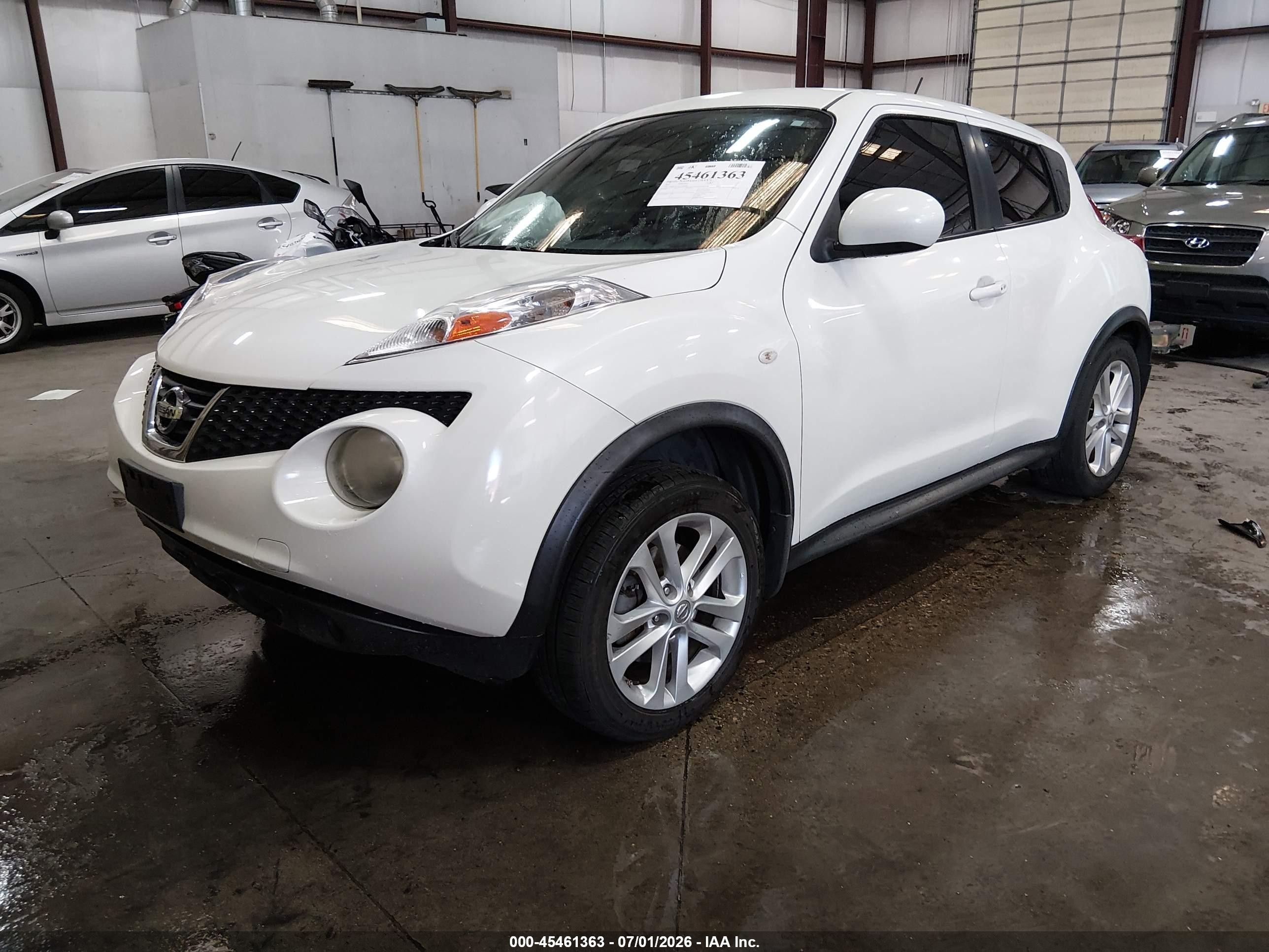2012 Nissan Juke Sv Белый vin: JN8AF5MV9CT118108