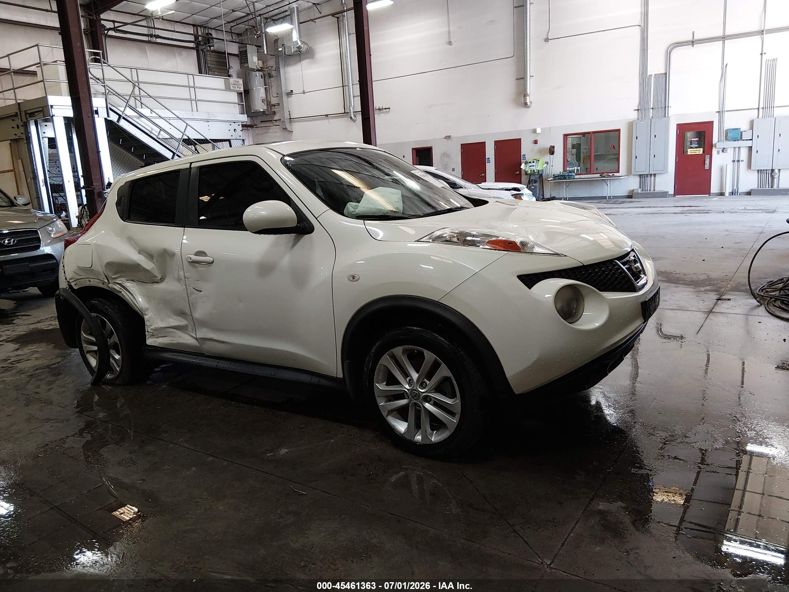 2012 Nissan Juke Sv Белый vin: JN8AF5MV9CT118108