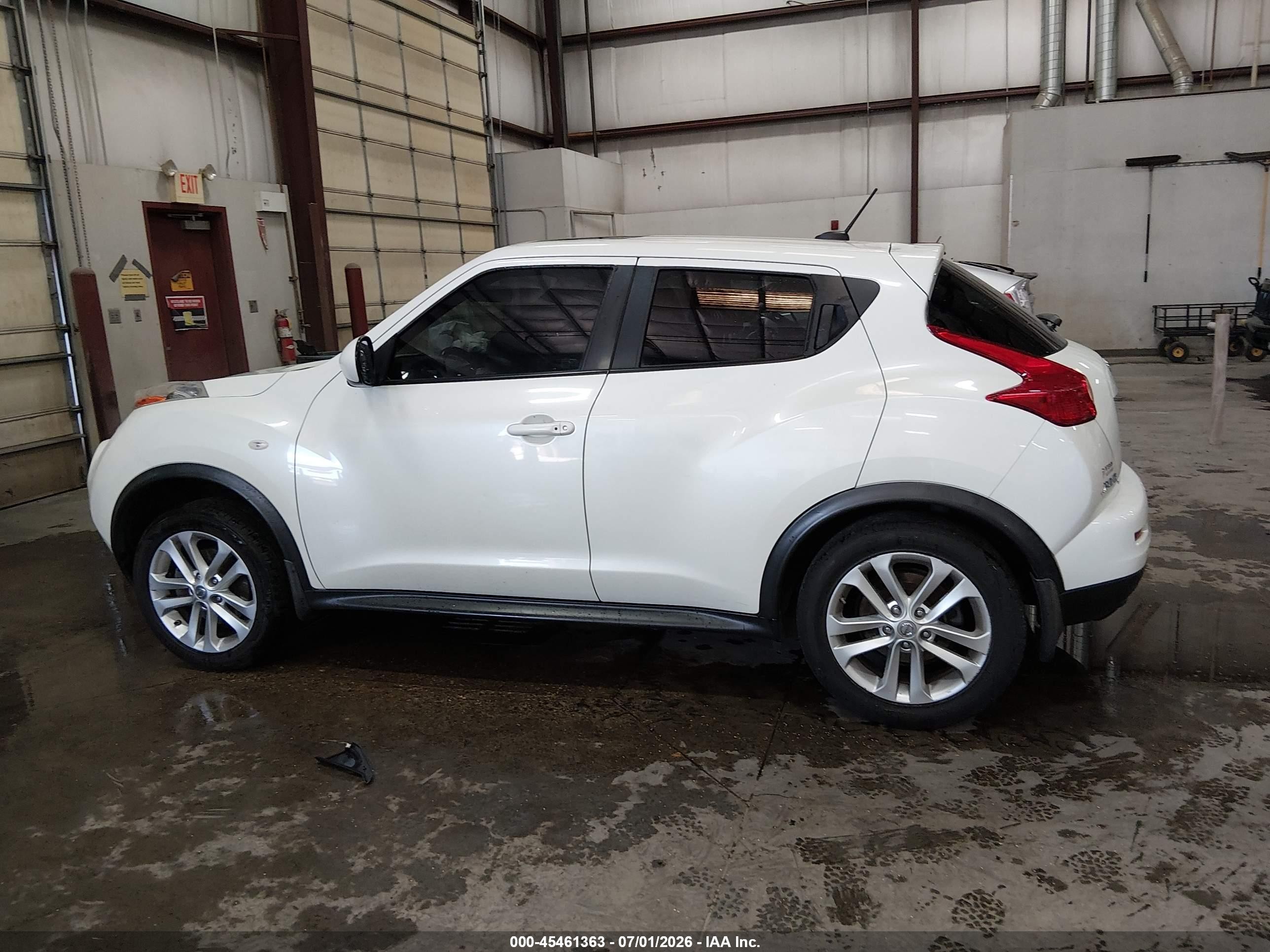 2012 Nissan Juke Sv Белый vin: JN8AF5MV9CT118108