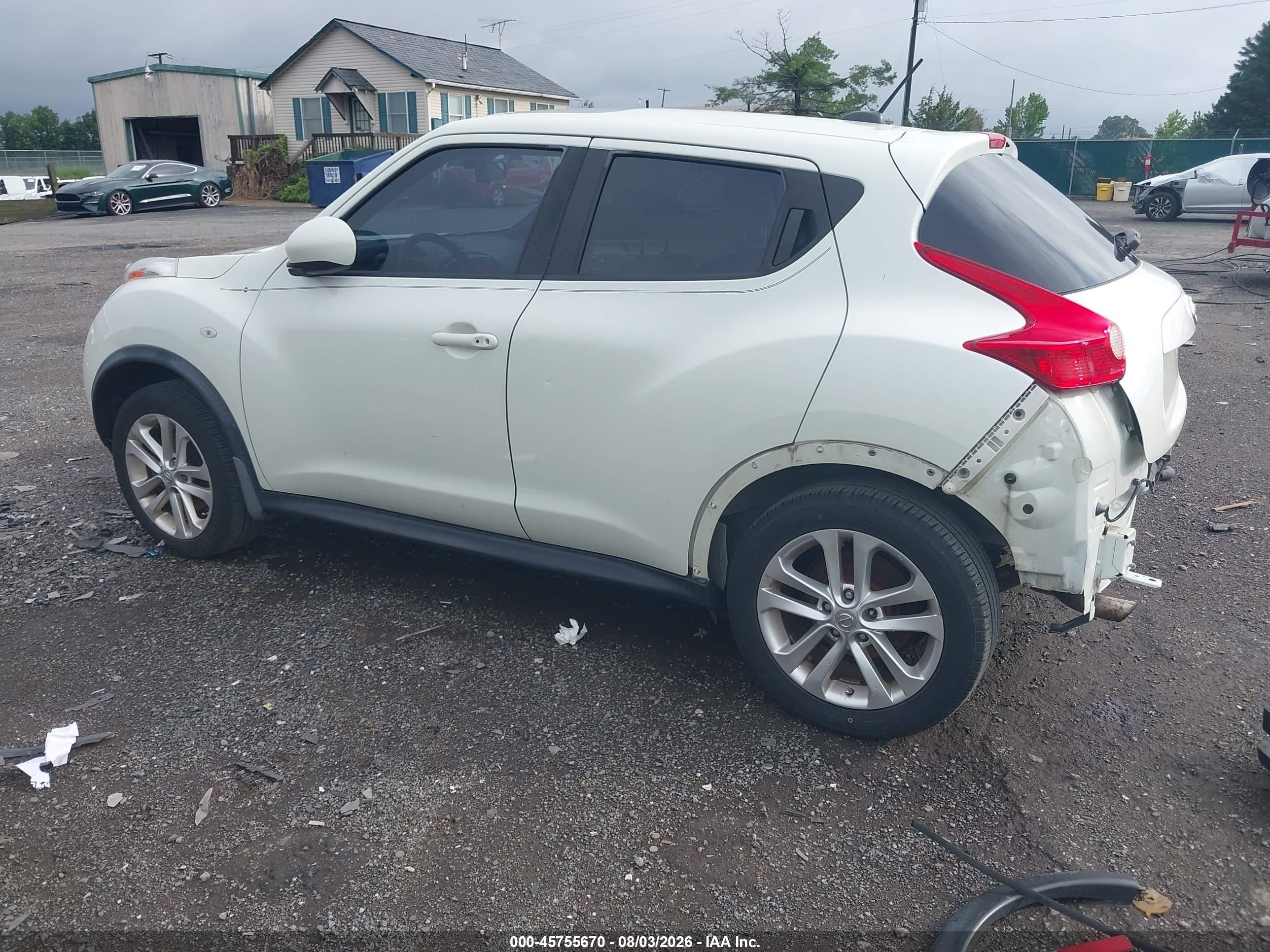 2012 Nissan Juke Sv Белый vin: JN8AF5MV9CT121896