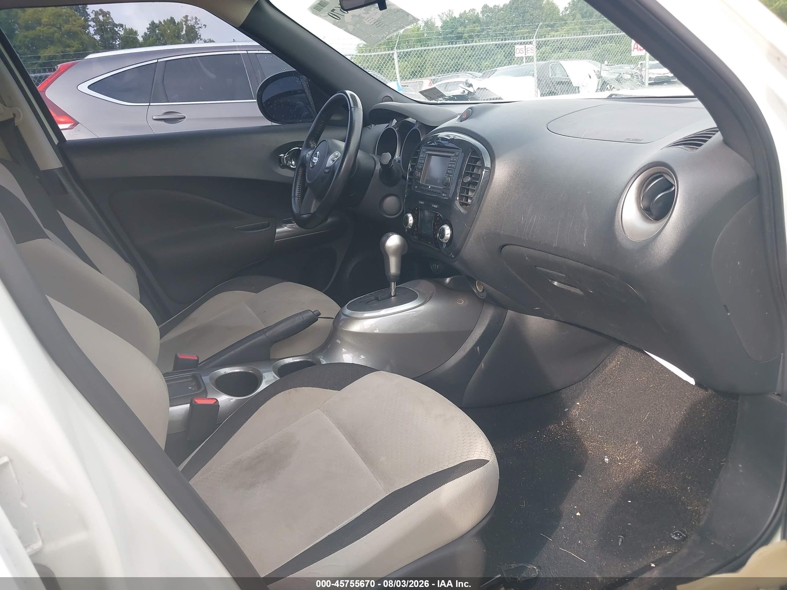 2012 Nissan Juke Sv Белый vin: JN8AF5MV9CT121896
