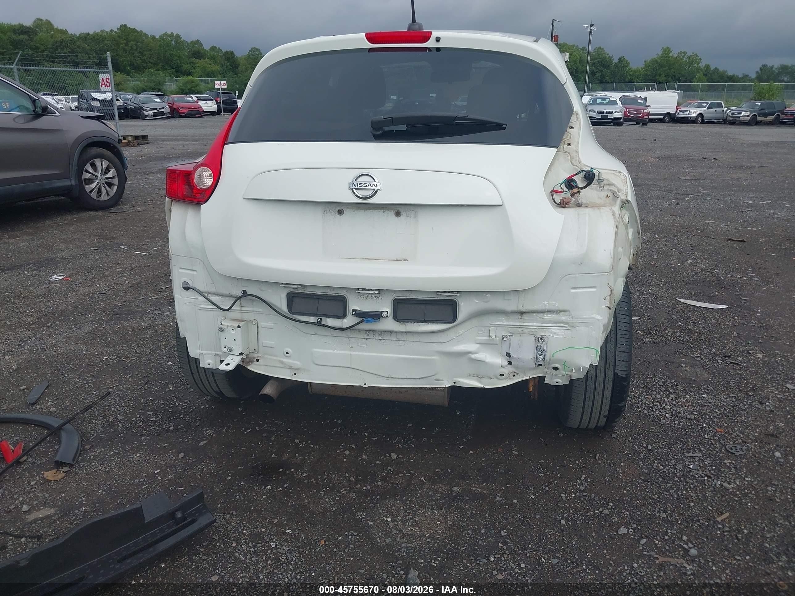 2012 Nissan Juke Sv Белый vin: JN8AF5MV9CT121896