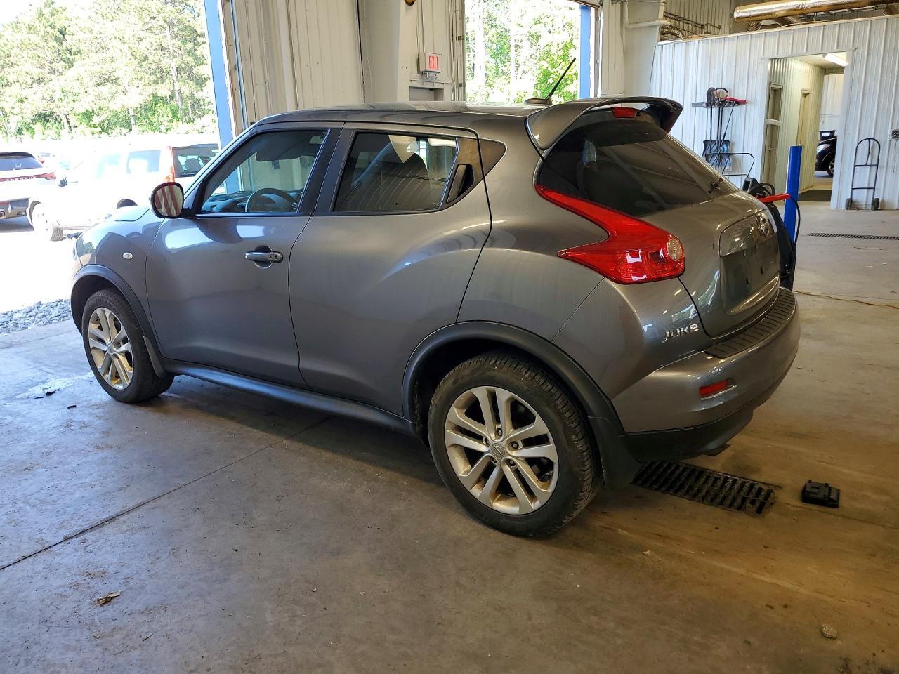 2013 Nissan Juke S Silver vin: JN8AF5MV9DT212555