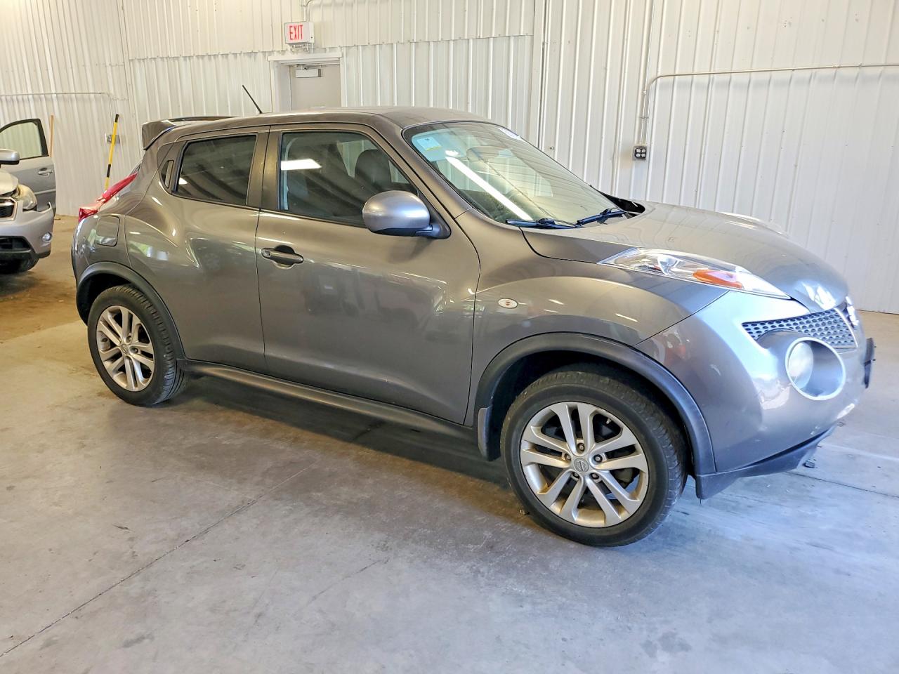 2013 Nissan Juke S Silver vin: JN8AF5MV9DT212555