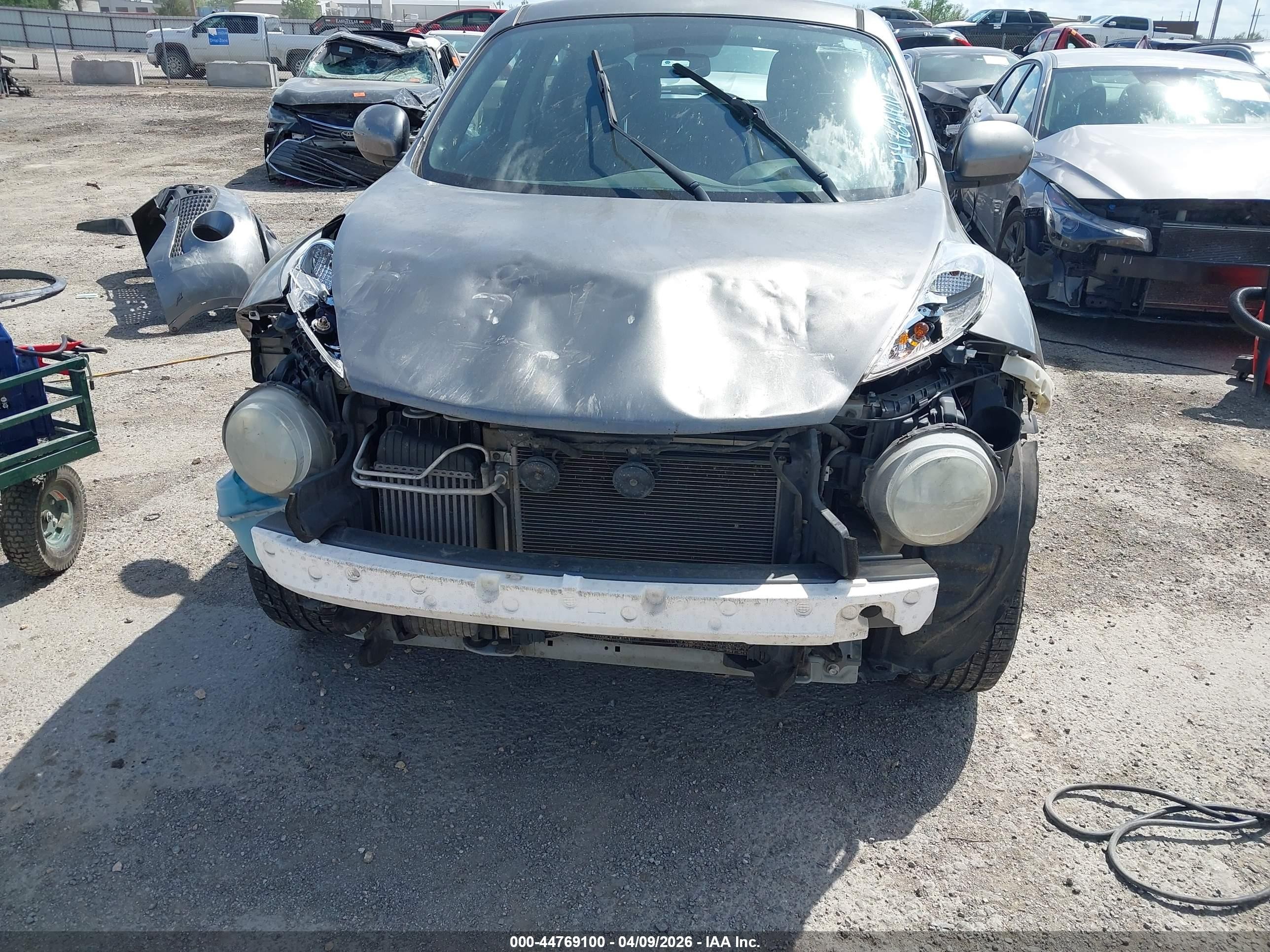 2013 Nissan Juke S Gray vin: JN8AF5MV9DT213561