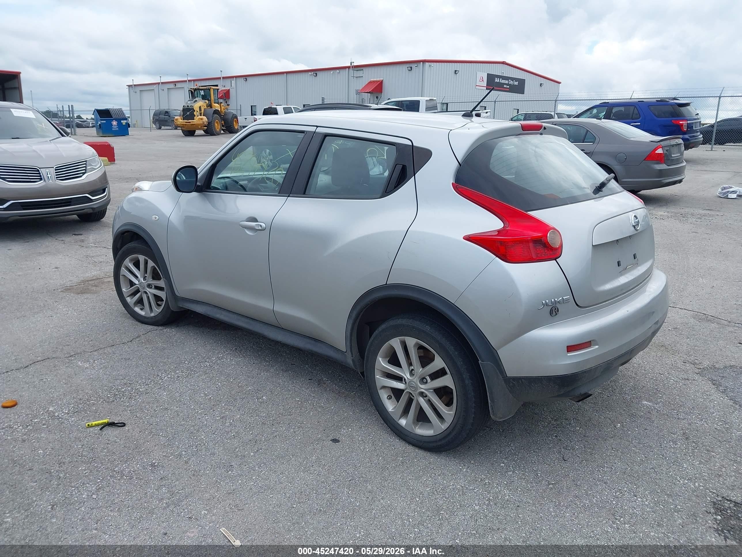 2013 Nissan Juke S Silver vin: JN8AF5MV9DT215309
