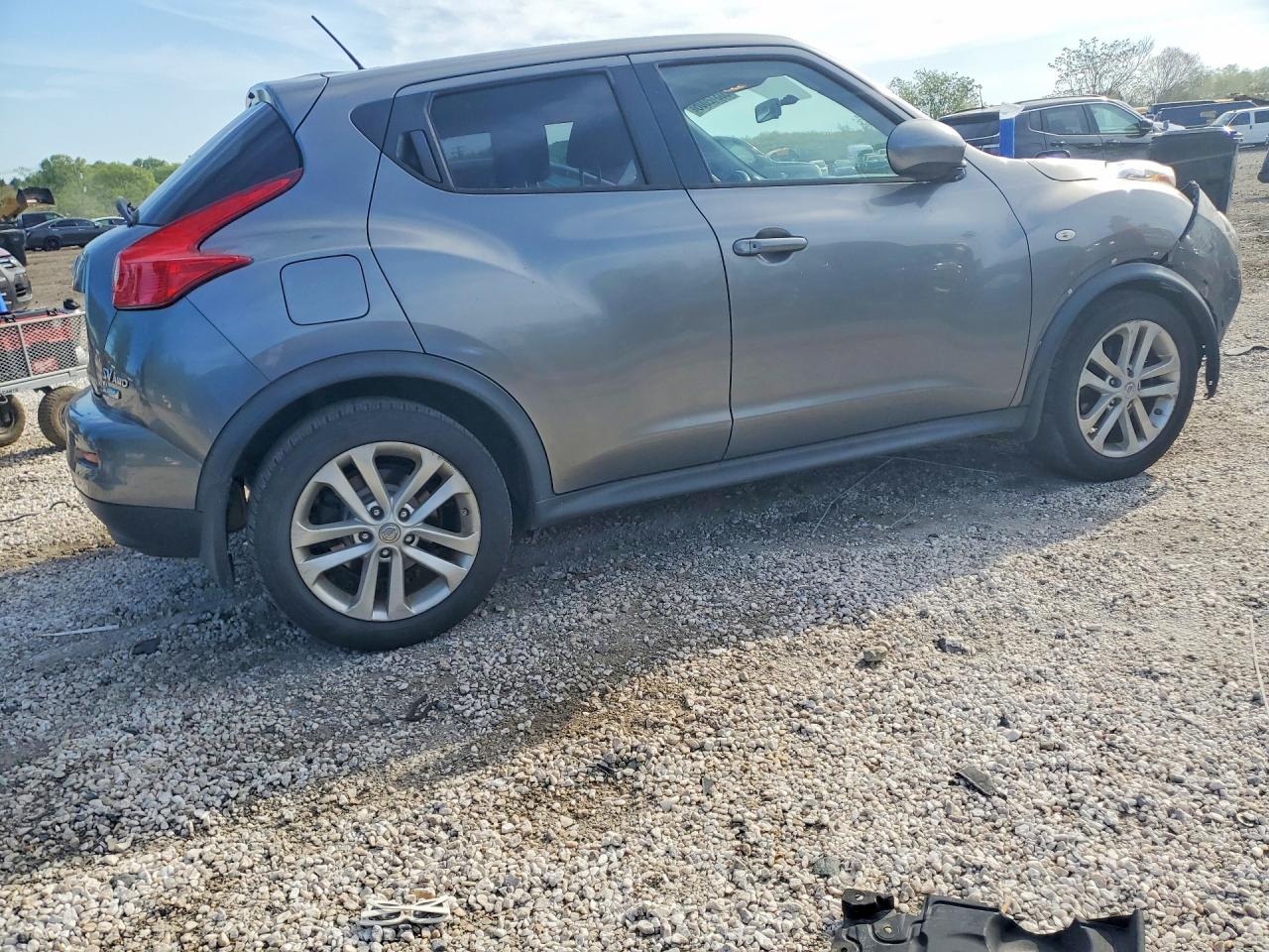 2014 Nissan Juke Sv Gray vin: JN8AF5MV9ET358844