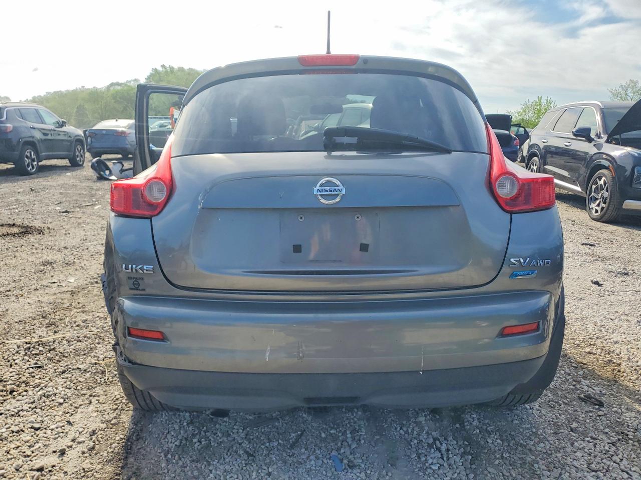 2014 Nissan Juke Sv Gray vin: JN8AF5MV9ET358844