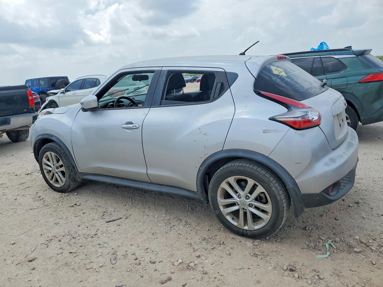2015 Nissan Juke S Silver vin: JN8AF5MV9FT551707
