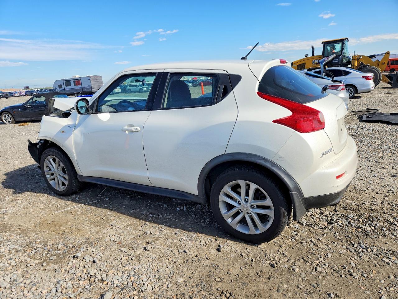 2013 Nissan Juke S White vin: JN8AF5MVXDT210216
