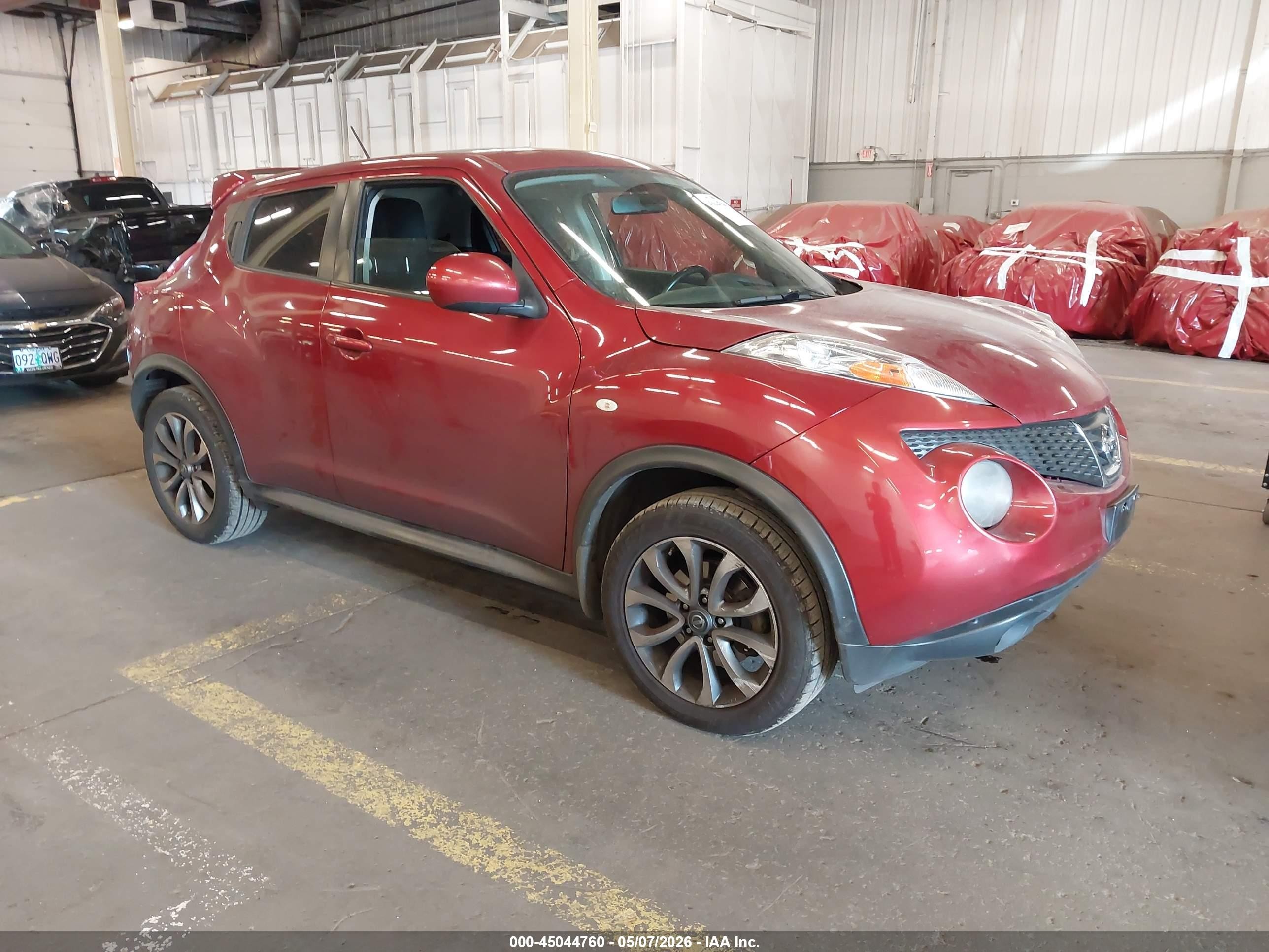 2013 Nissan Juke Sv Burgundy vin: JN8AF5MVXDT215559