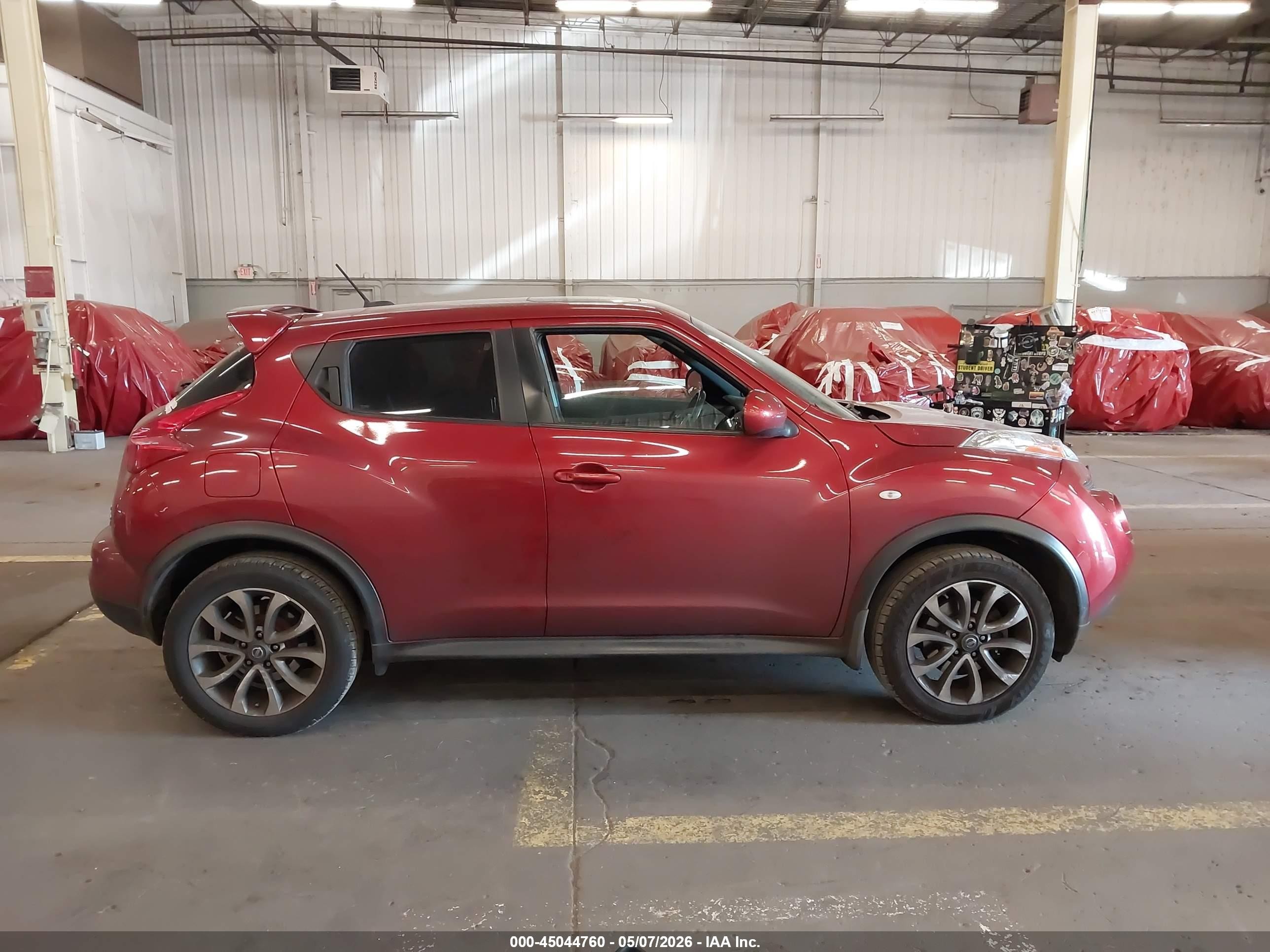 2013 Nissan Juke Sv Burgundy vin: JN8AF5MVXDT215559